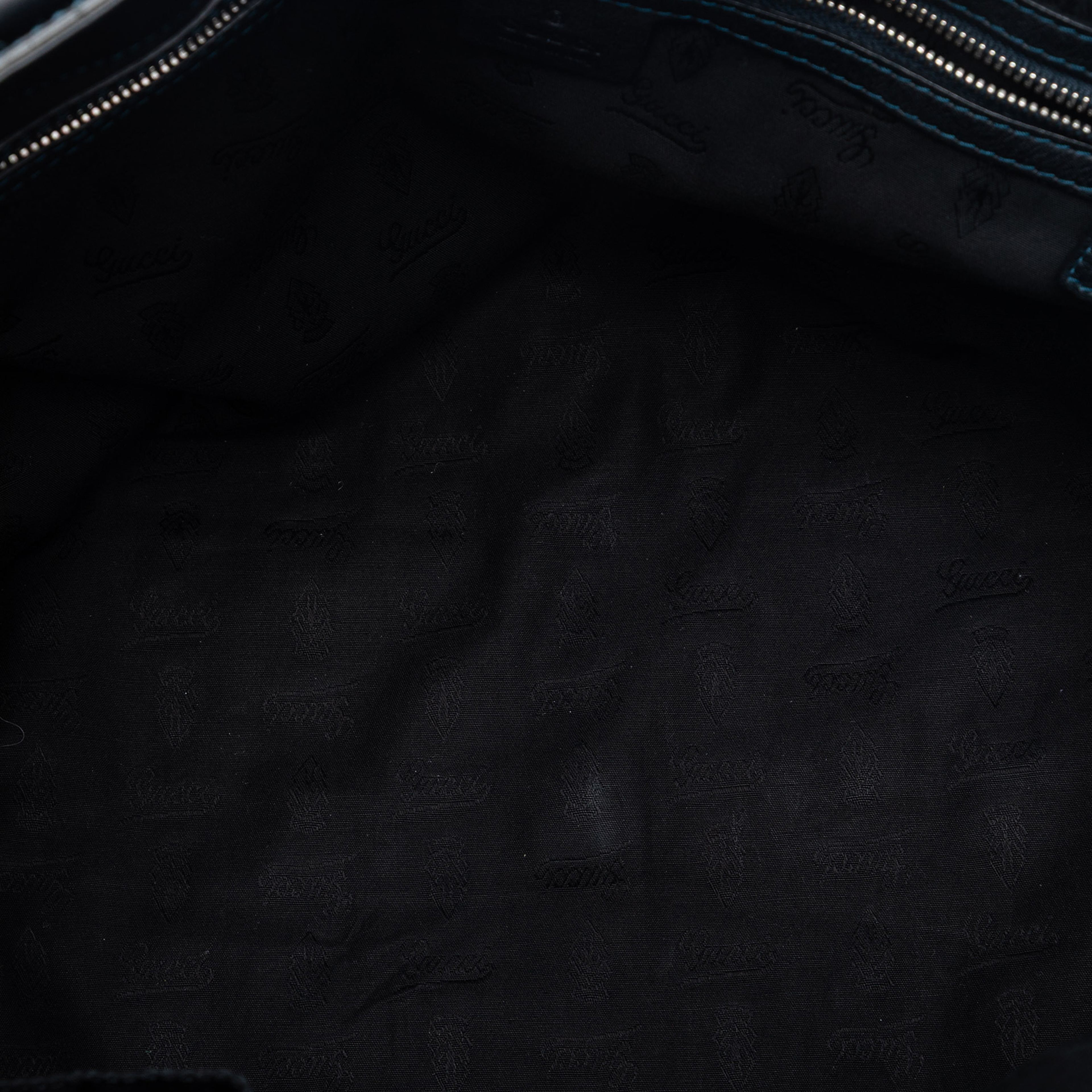 Gucci Medium Guccissima Icon Bit Tote, från Luxclusif, i färgen navy. Klicka för att öppna bilden i stort format