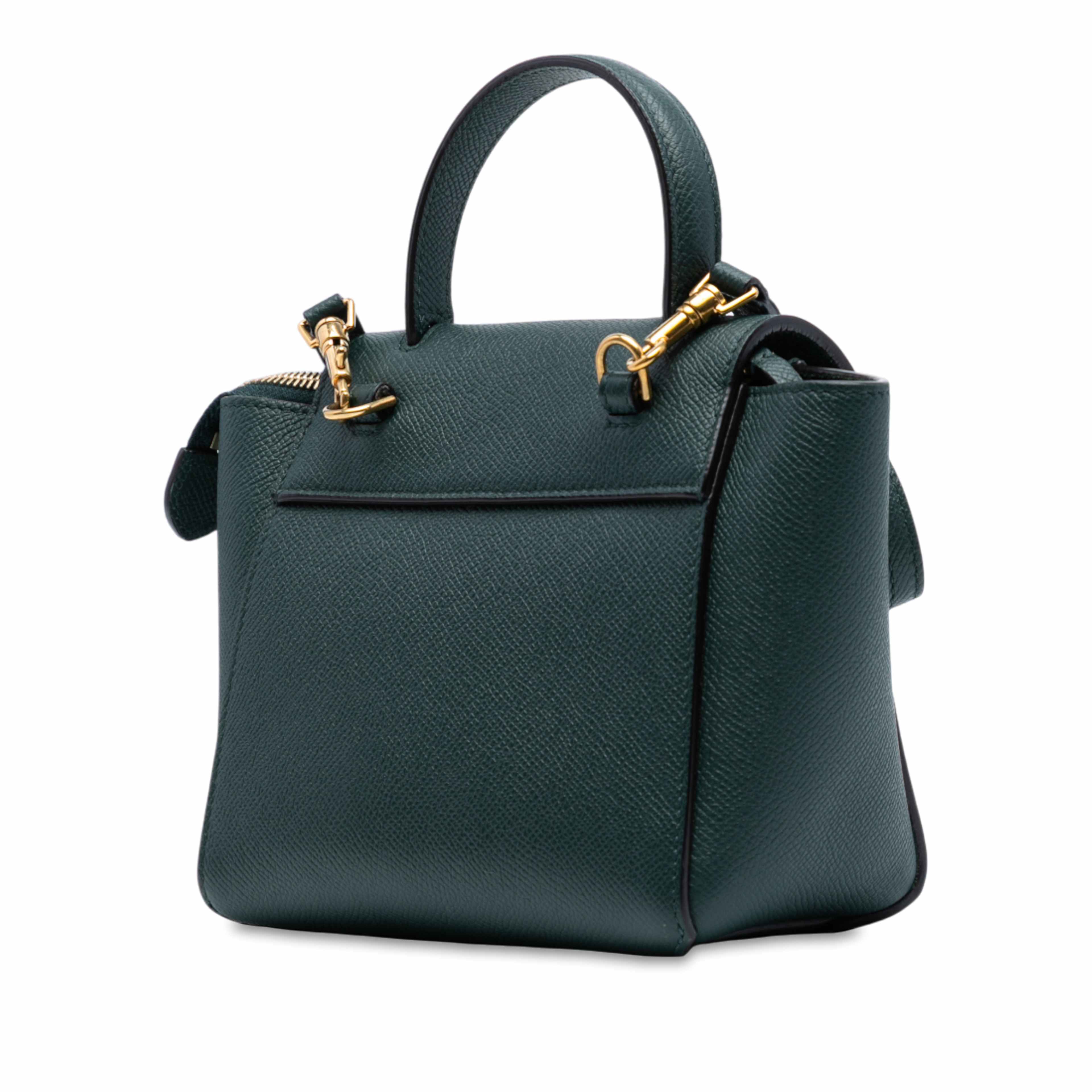 Celine Pico Grained Calfskin Belt Bag, från Luxclusif, i färgen dark green. Klicka för att öppna bilden i stort format