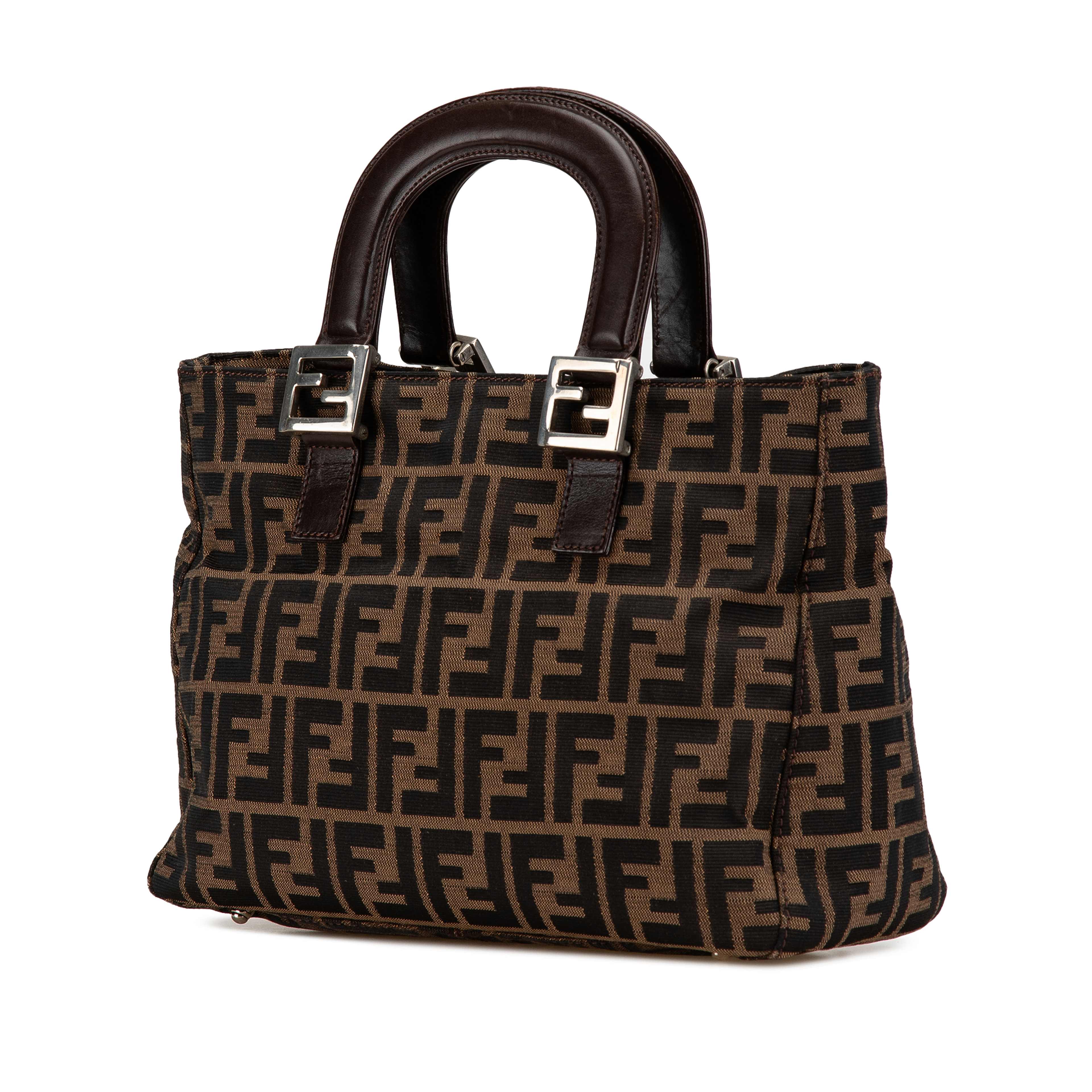 Fendi Small Zucca Canvas Twins Tote, från Luxclusif, i färgen brown. Klicka för att öppna bilden i stort format