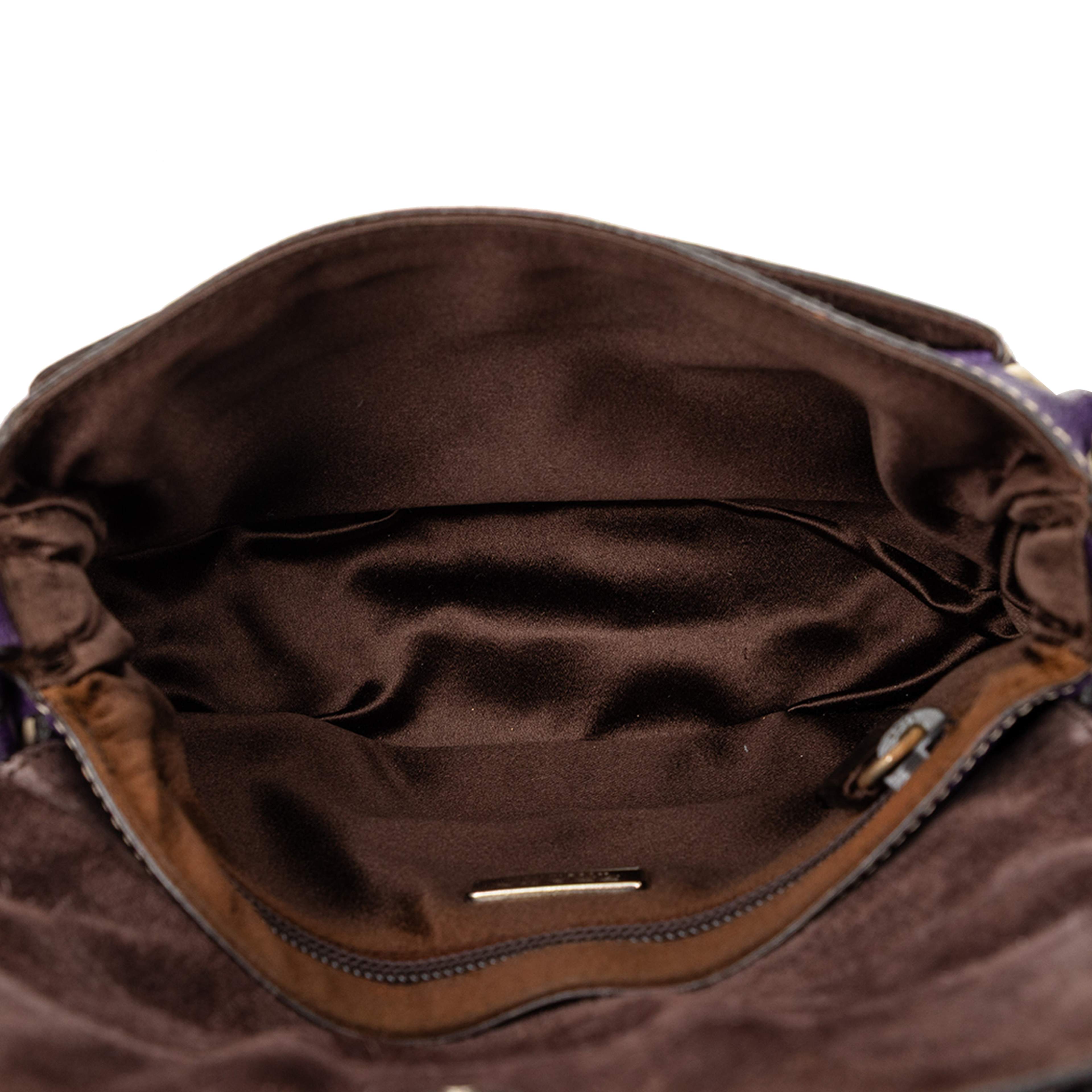 Prada Cinghiale Flap Shoulder Bag, från Luxclusif, i färgen purple. Klicka för att öppna bilden i stort format