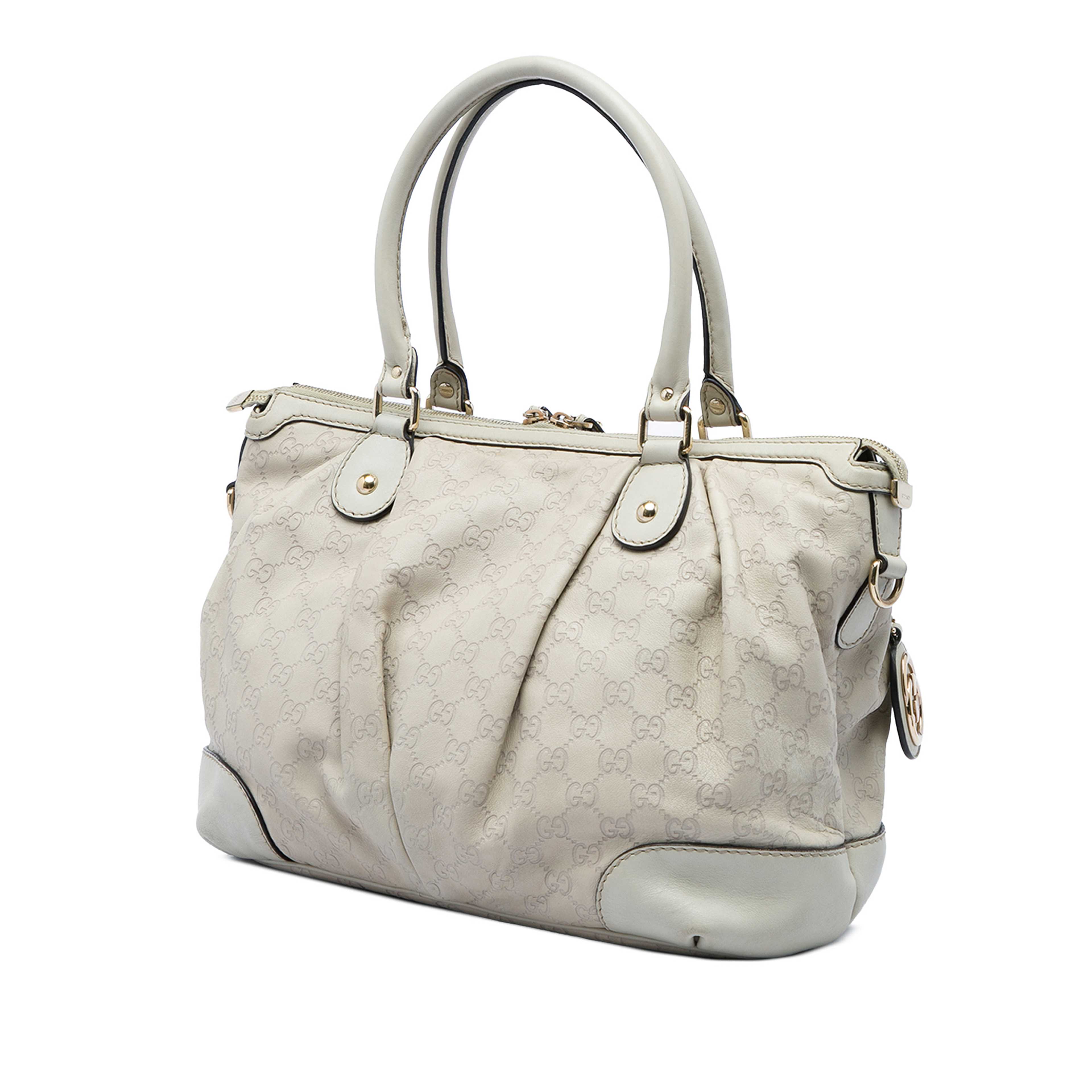 Gucci Guccissima Sukey Satchel, från Luxclusif, i färgen vit. Klicka för att öppna bilden i stort format