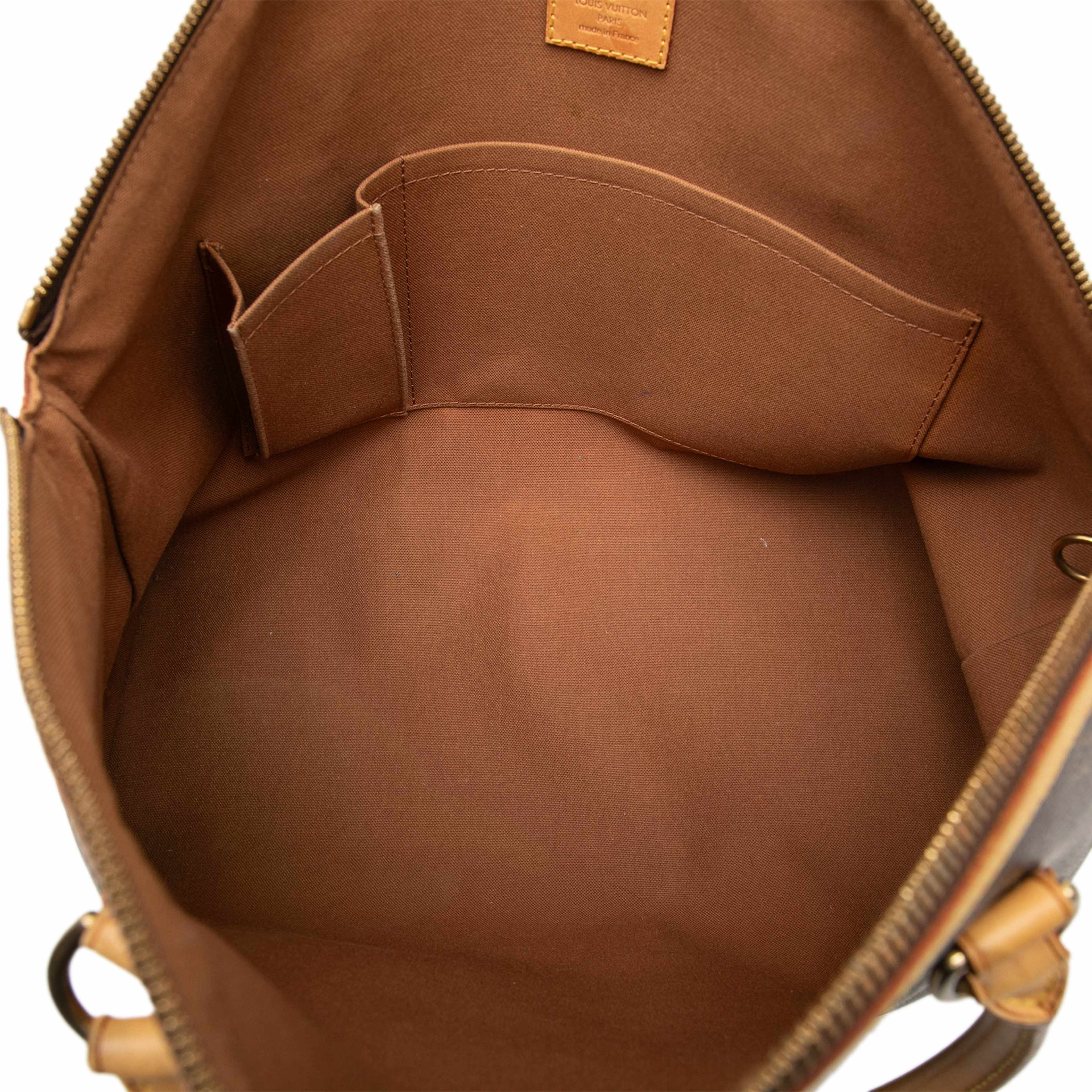 Louis Vuitton Monogram Lockit Horizontal, från Luxclusif, i färgen brown. Klicka för att öppna bilden i stort format