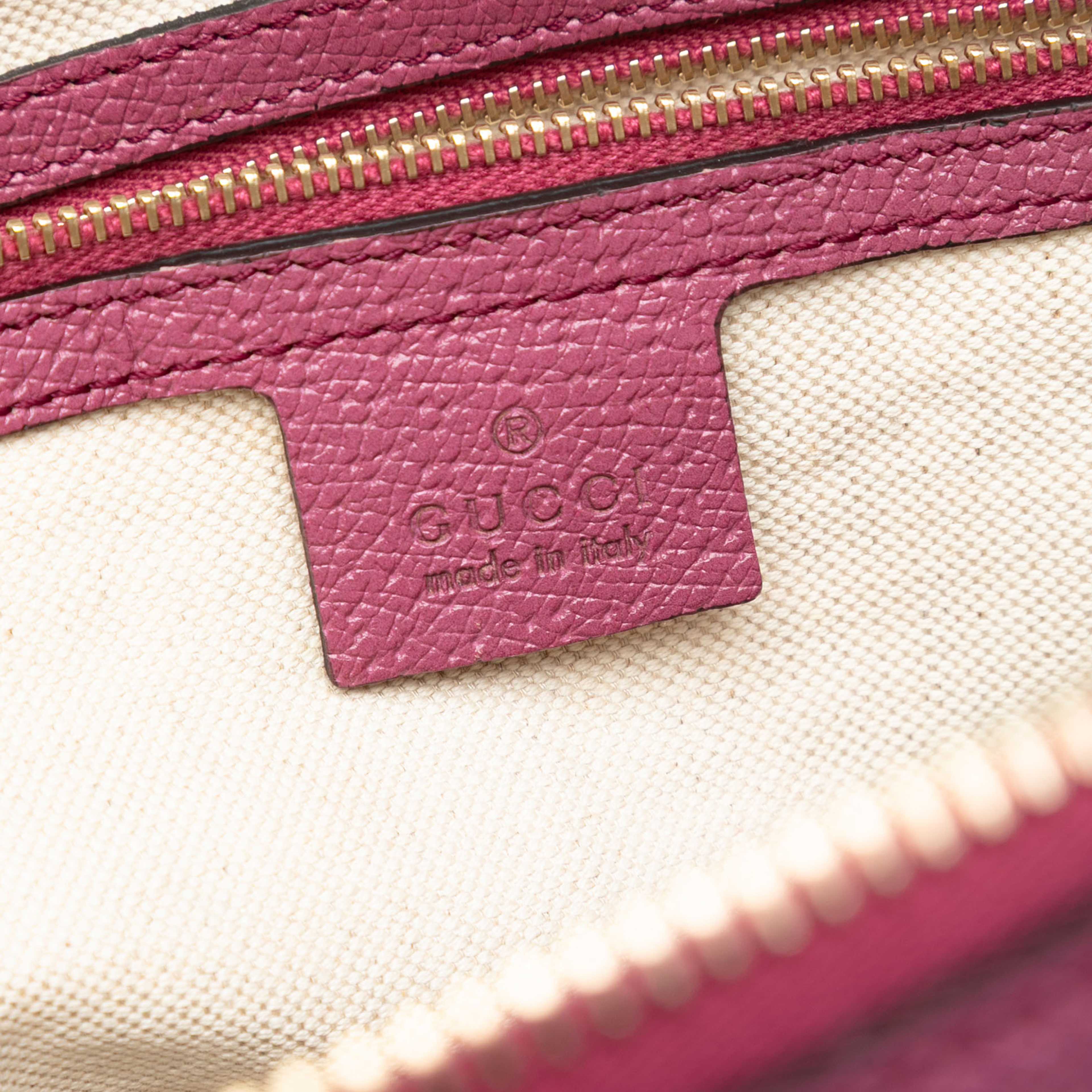 Gucci Medium Gg Canvas Bree Dome Tote, från Luxclusif, i färgen beige. Klicka för att öppna bilden i stort format