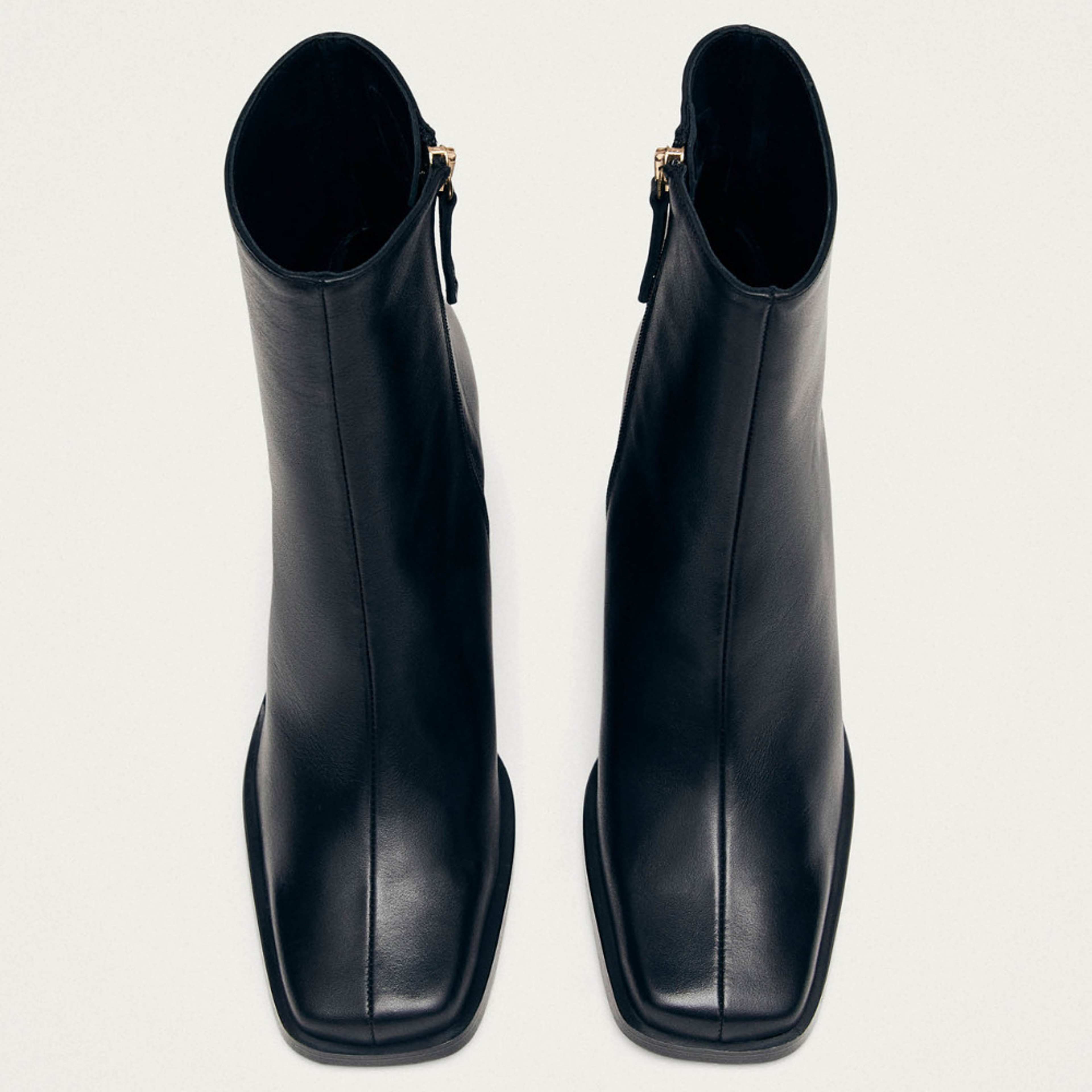 South Black Leather Ankle Boots