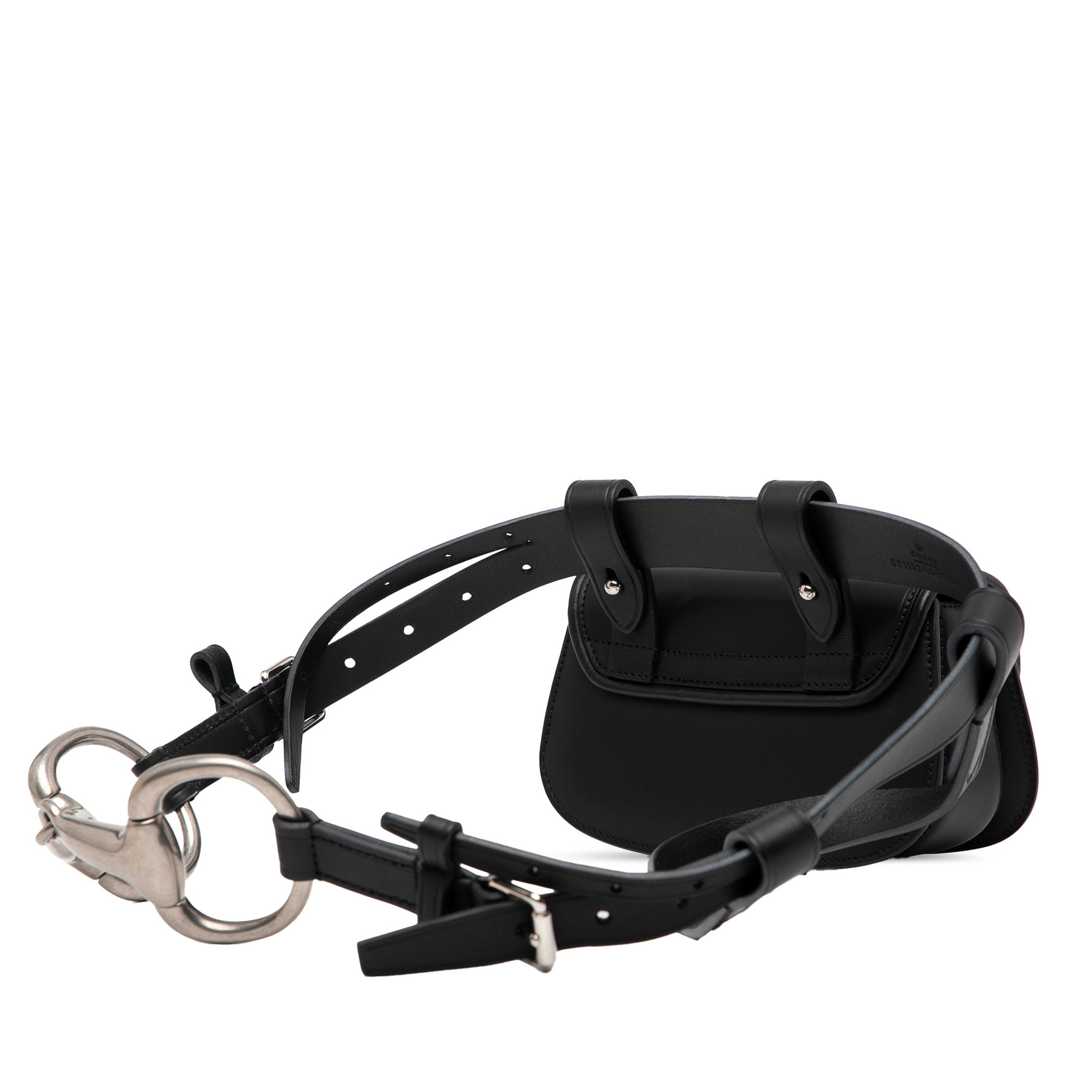 Gucci Mini Calfskin Bamboo 1947 Belt Bag, från Luxclusif, i färgen svart. Klicka för att öppna bilden i stort format