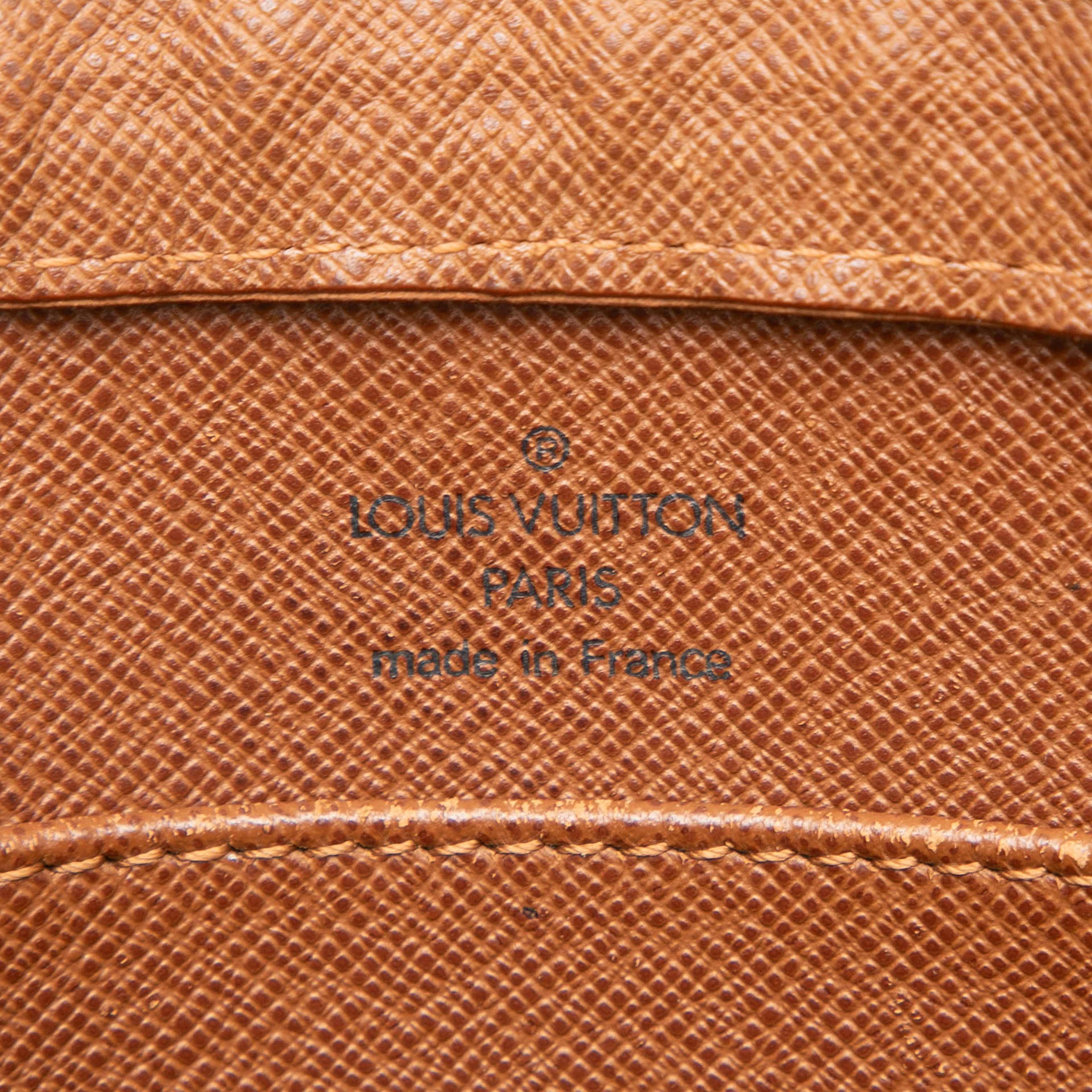 Louis Vuitton Monogram Orsay, från Luxclusif, i färgen brown. Klicka för att öppna bilden i stort format