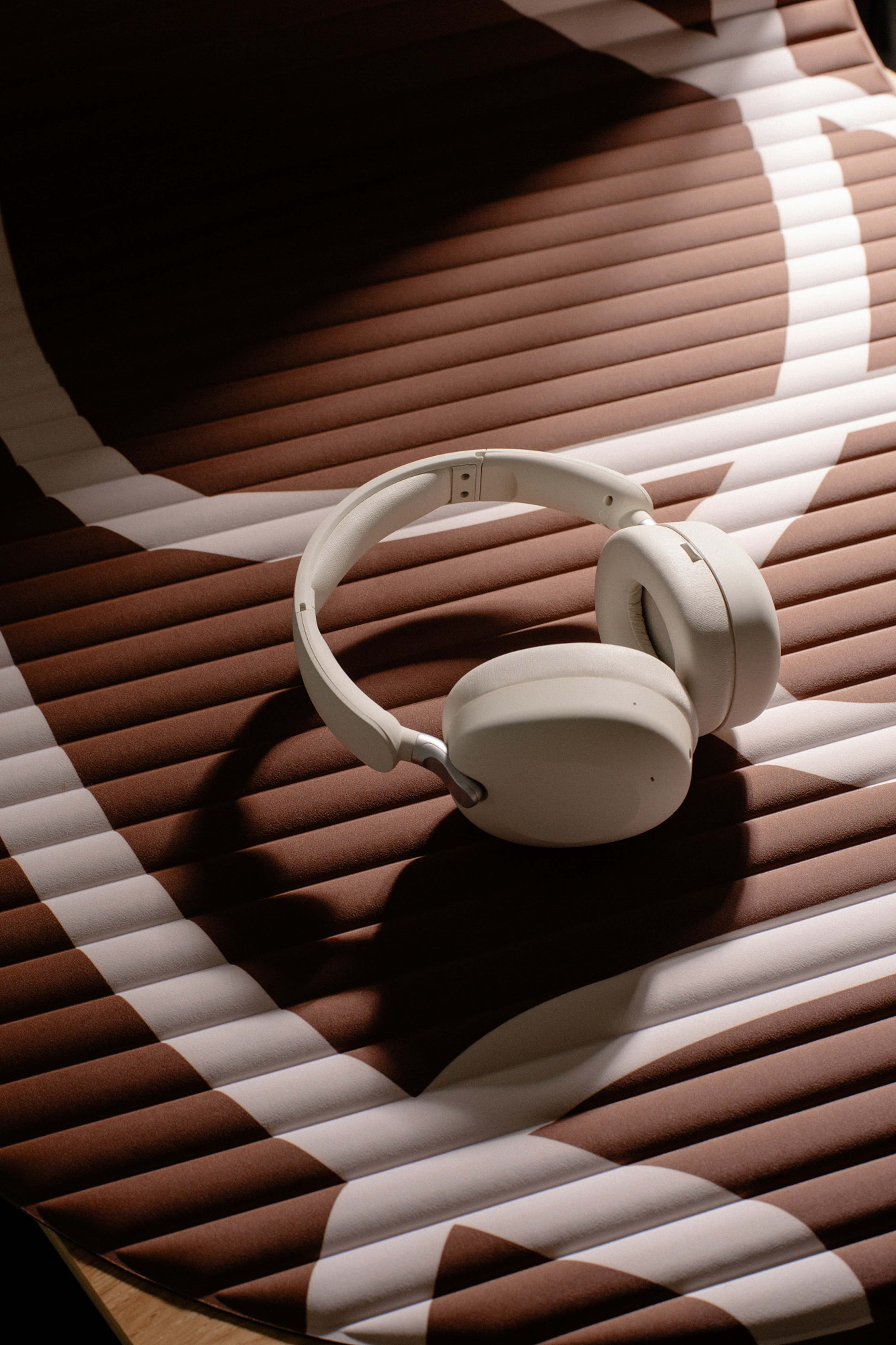 Sudio K2 Pro, från Sudio, i färgen white. Klicka för att öppna bilden i stort format