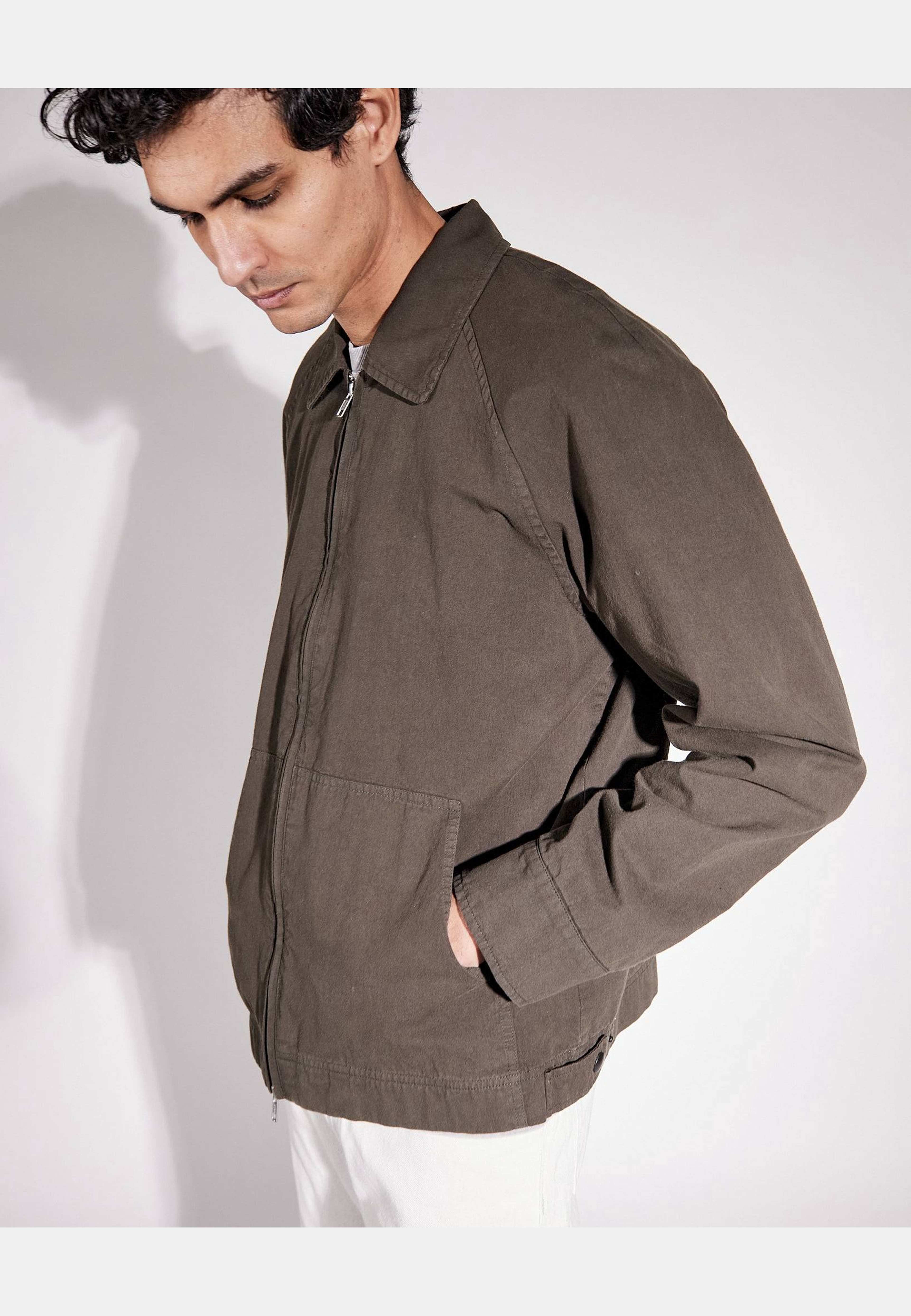 Carter Twill Washed Dark Olive, från Brixtol Textiles, i färgen washed dark olive. Klicka för att öppna bilden i stort format