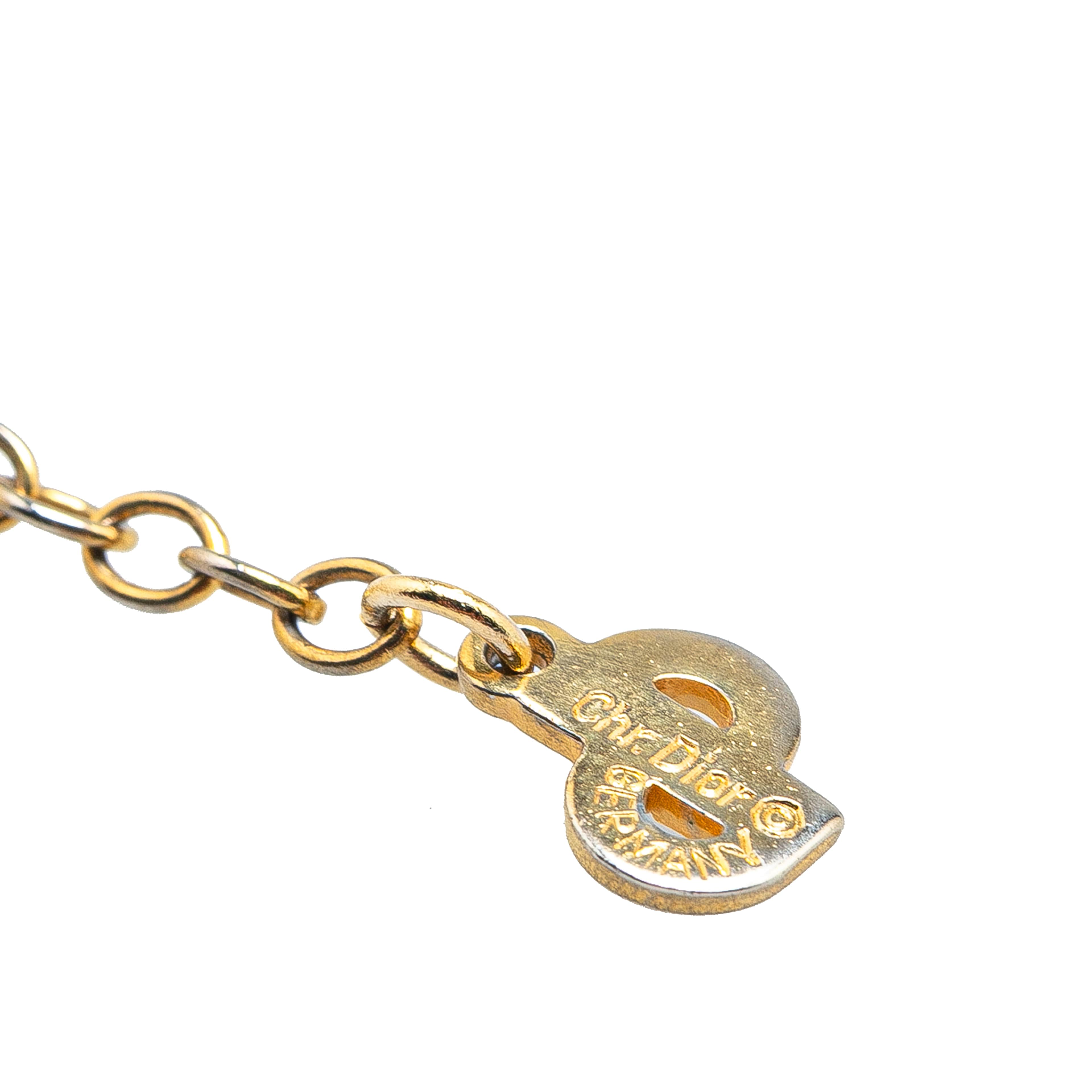 Dior Gold Plated Logo Crystal Pendant Necklace, från Luxclusif, i färgen gold. Klicka för att öppna bilden i stort format