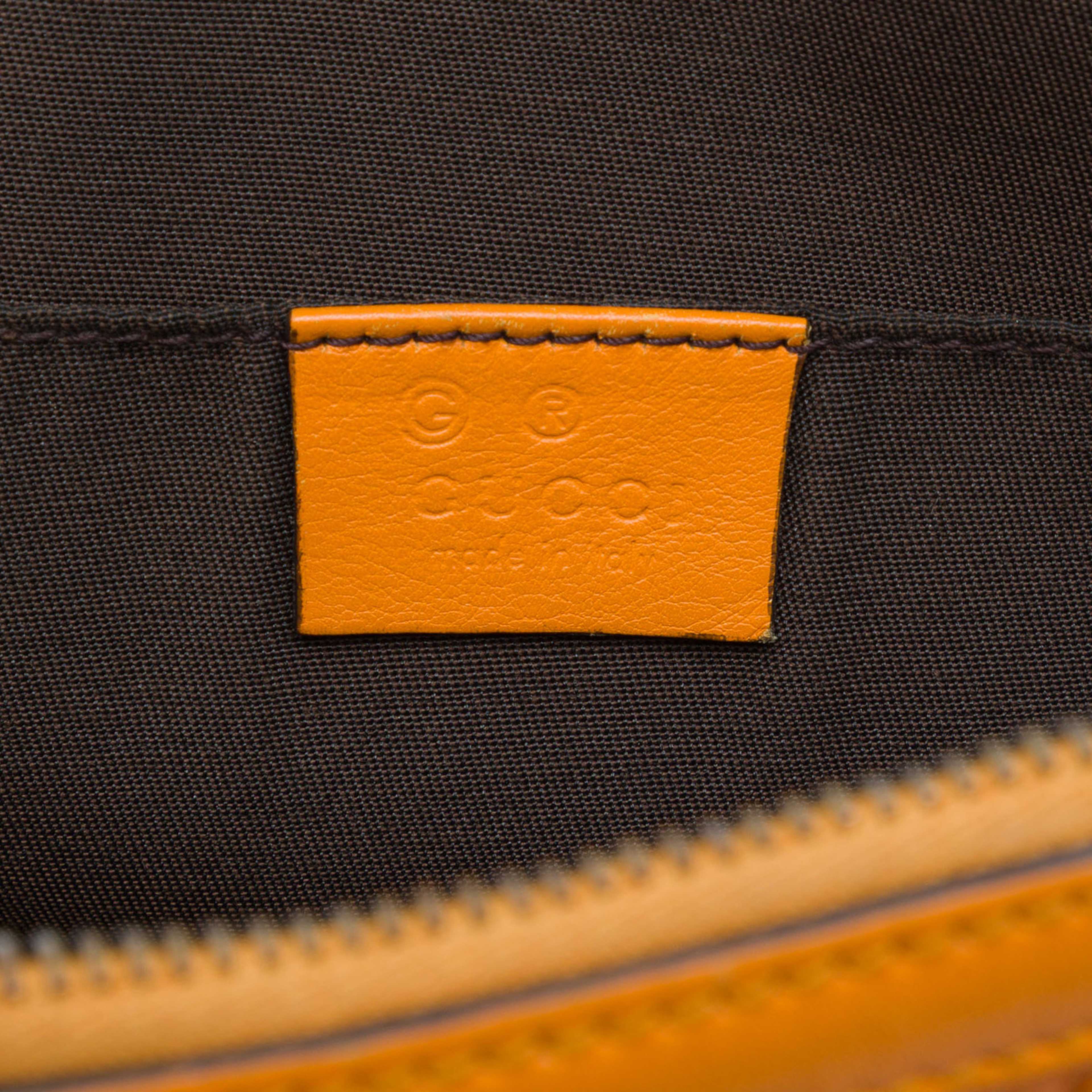 Gucci Mini Microguccissima Dome Satchel, från Luxclusif, i färgen orange. Klicka för att öppna bilden i stort format