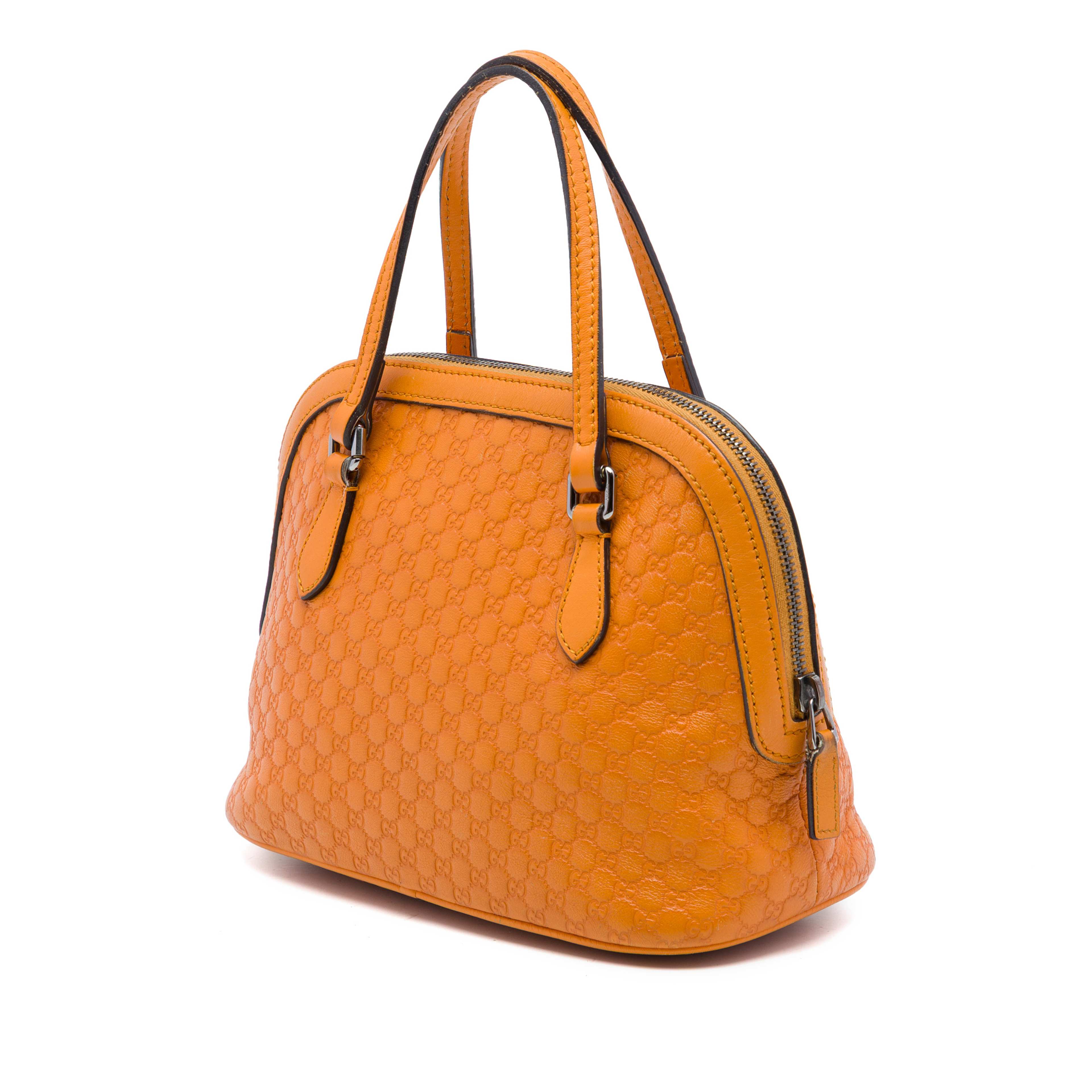 Gucci Mini Microguccissima Dome Satchel, från Luxclusif, i färgen orange. Klicka för att öppna bilden i stort format