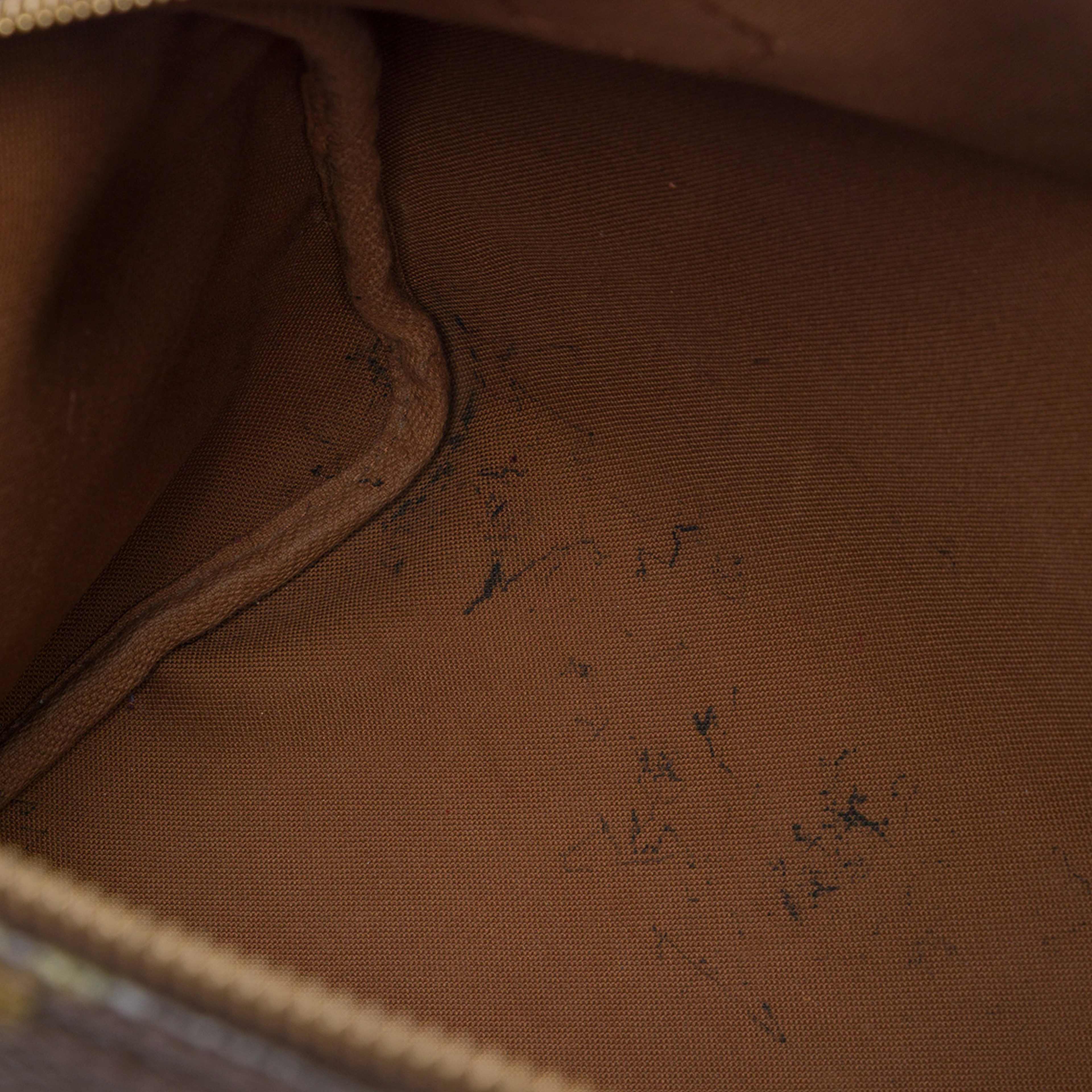 Louis Vuitton Monogram Speedy 30, från Luxclusif, i färgen brun. Klicka för att öppna bilden i stort format