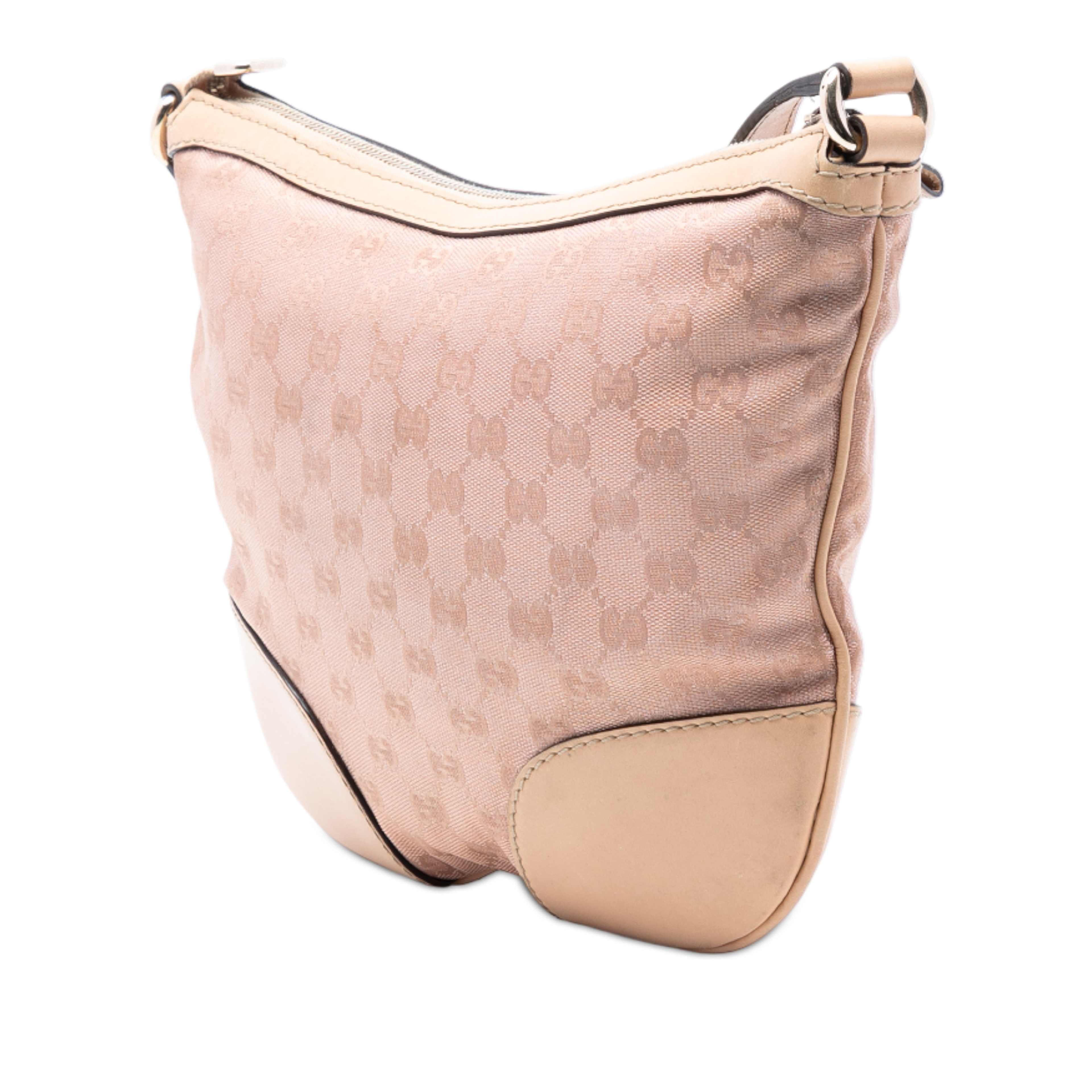 Gucci Gg Canvas Lovely Crossbody, från Luxclusif, i färgen rosa. Klicka för att öppna bilden i stort format