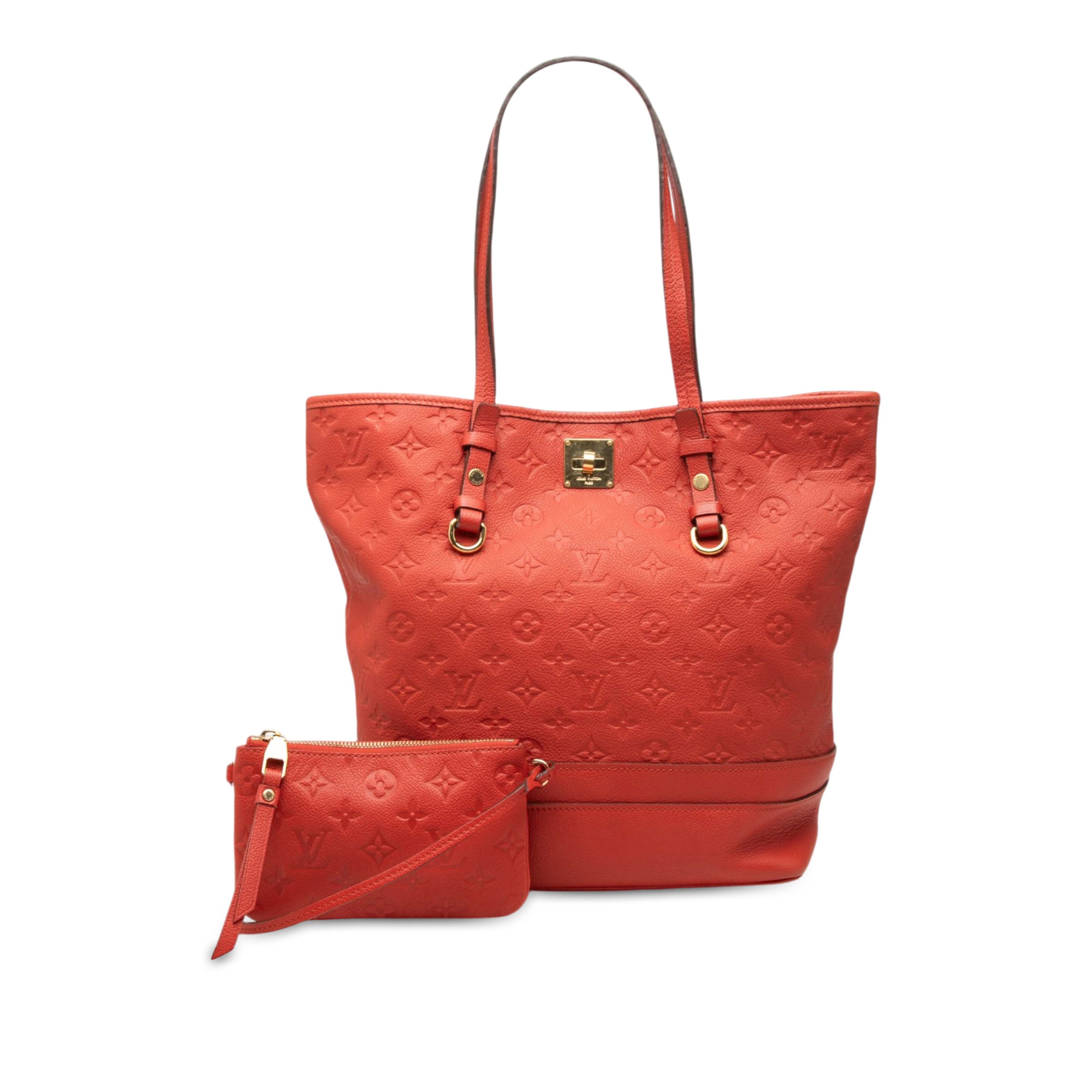 Louis Vuitton Monogram Empreinte Citadine Pm, från Luxclusif, i färgen röd. Klicka för att öppna bilden i stort format
