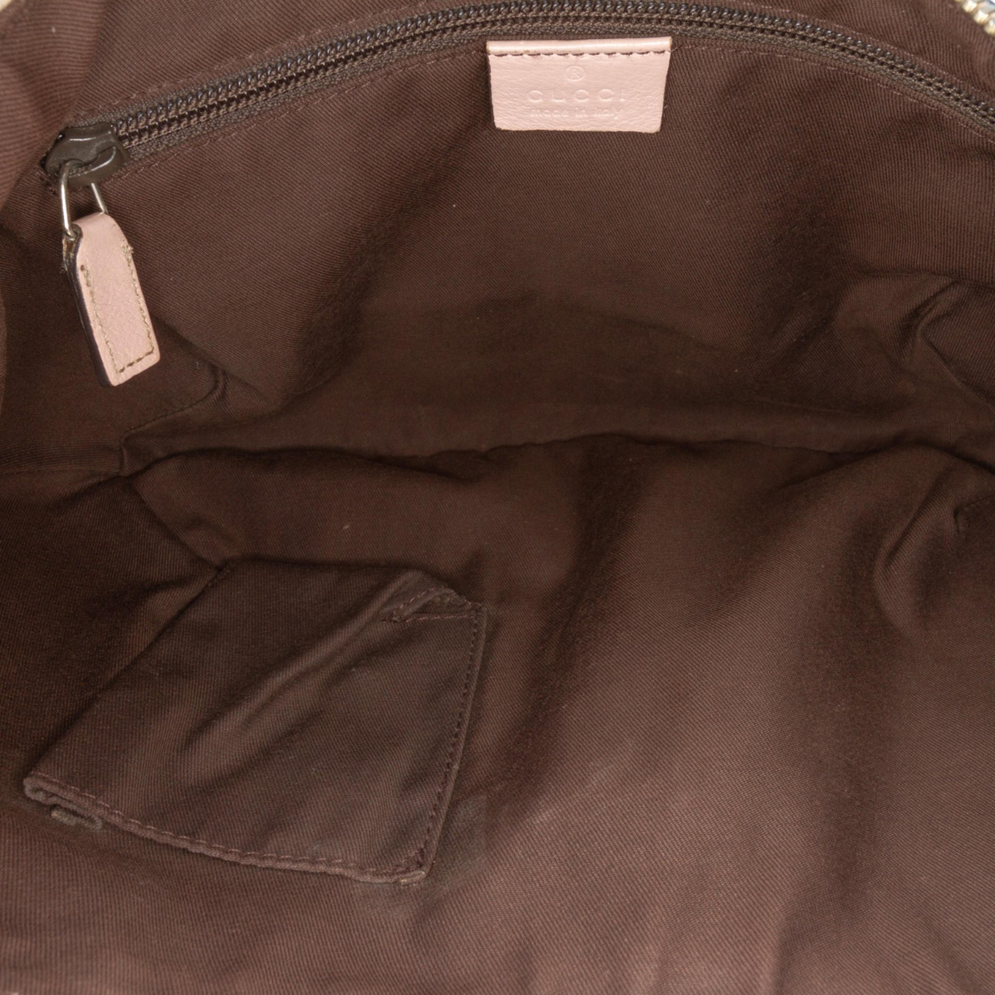 Gucci Gg Canvas Web Crossbody, från Luxclusif, i färgen beige. Klicka för att öppna bilden i stort format