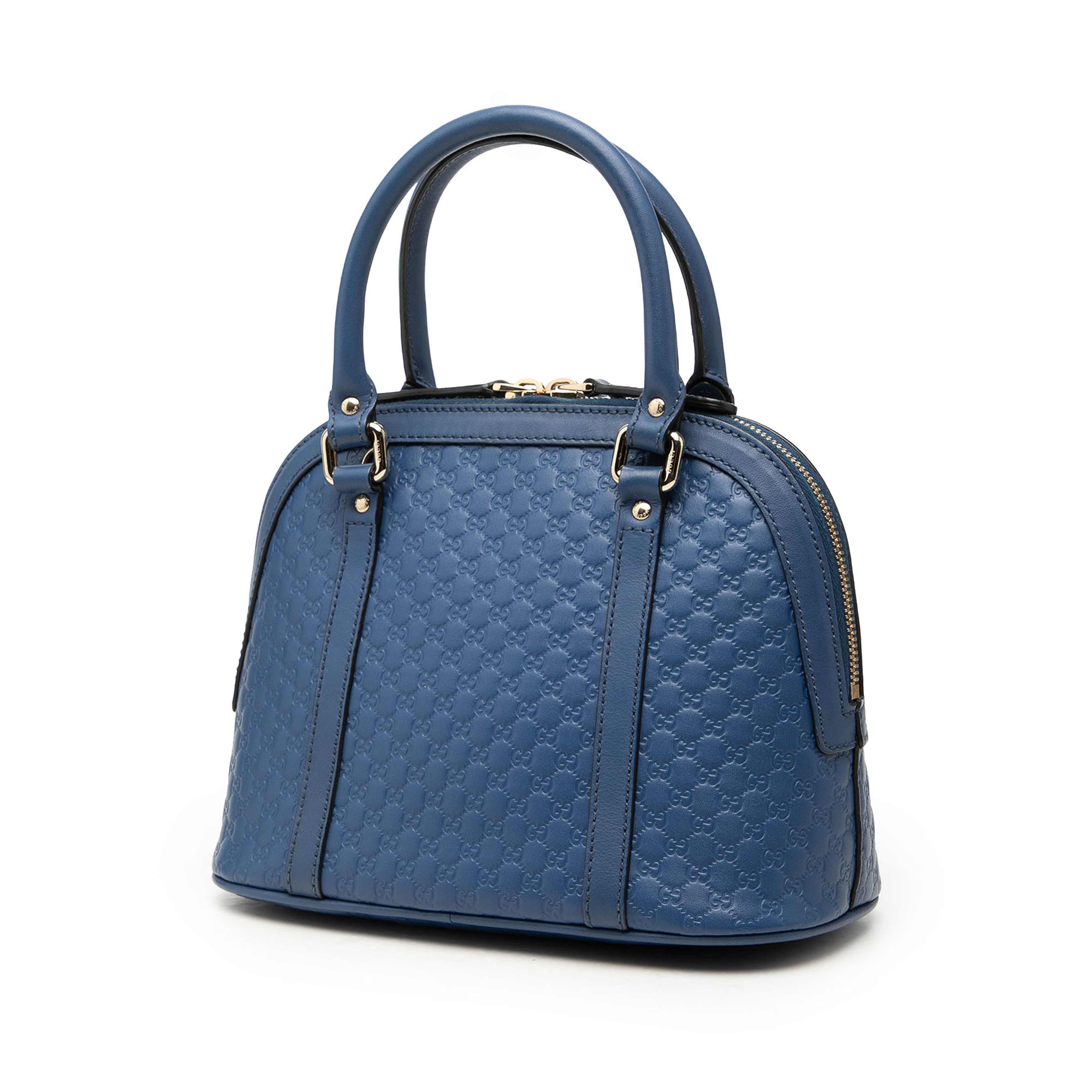 Gucci Mini Microguccissima Dome Satchel, från Luxclusif, i färgen blå. Klicka för att öppna bilden i stort format