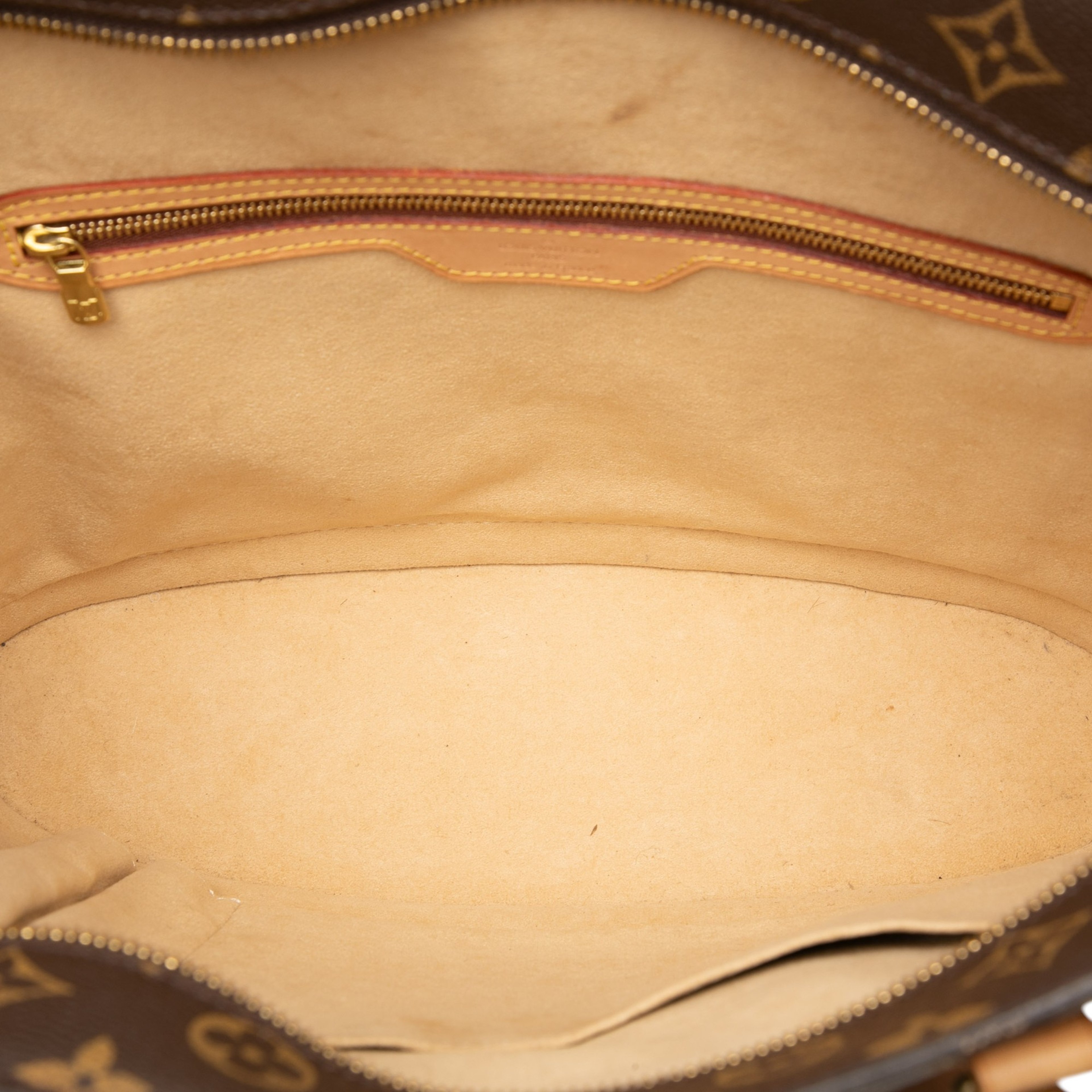 Louis Vuitton Monogram Babylone, från Luxclusif, i färgen brown. Klicka för att öppna bilden i stort format