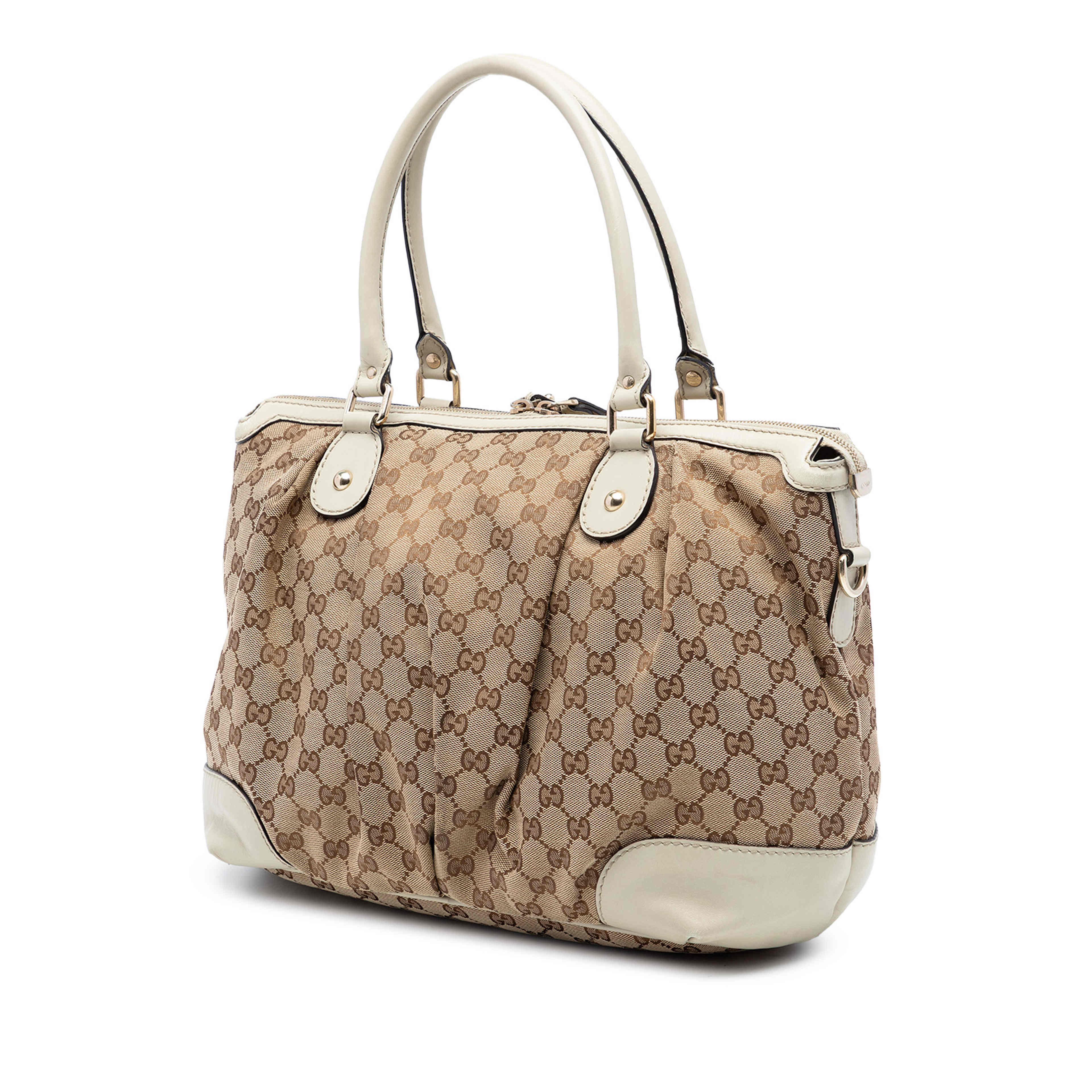 Gucci Gg Canvas Sukey Satchel, från Luxclusif, i färgen beige. Klicka för att öppna bilden i stort format