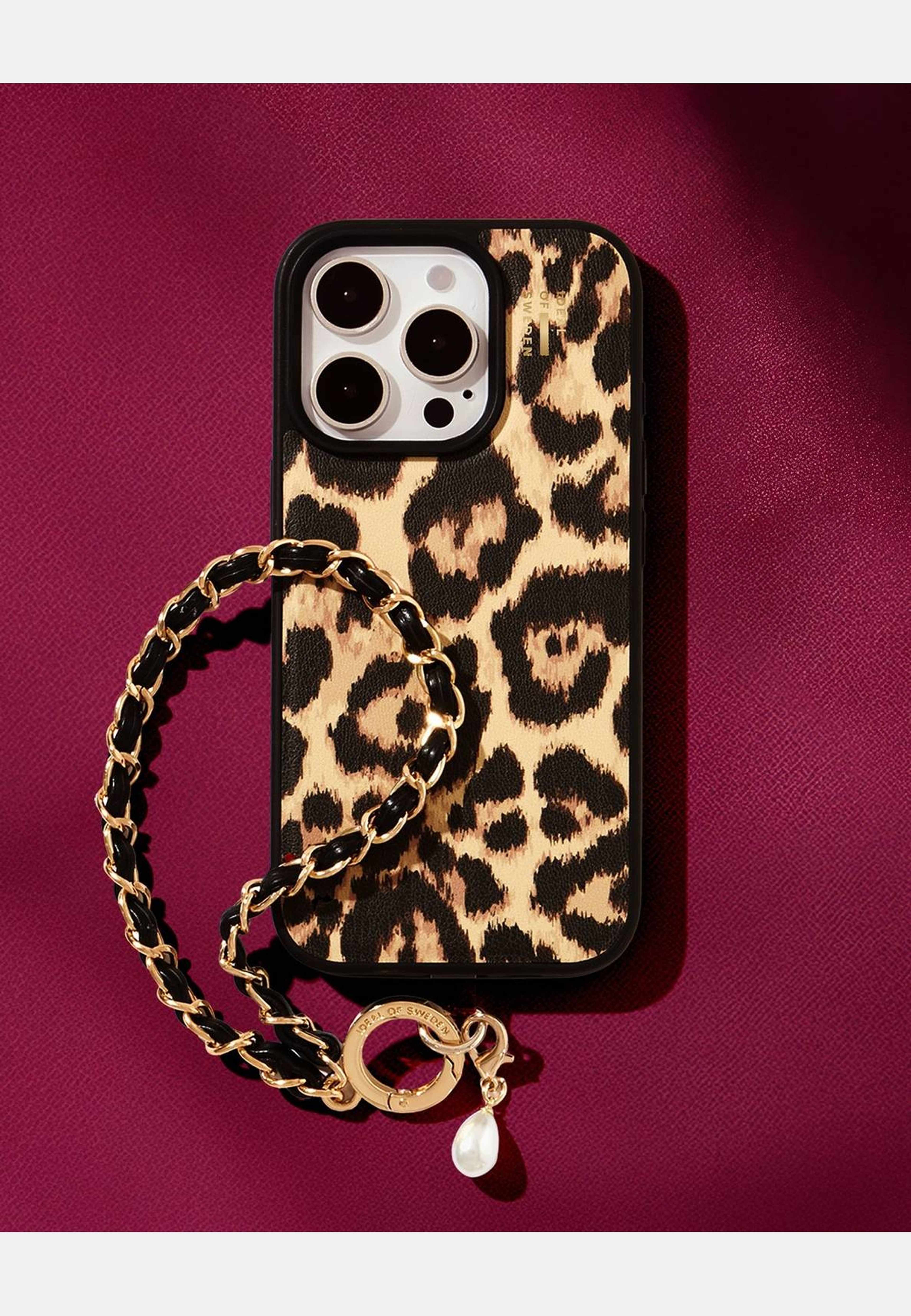 Phone Wristlet Strap, från Ideal Of Sweden, i färgen black. Klicka för att öppna bilden i stort format