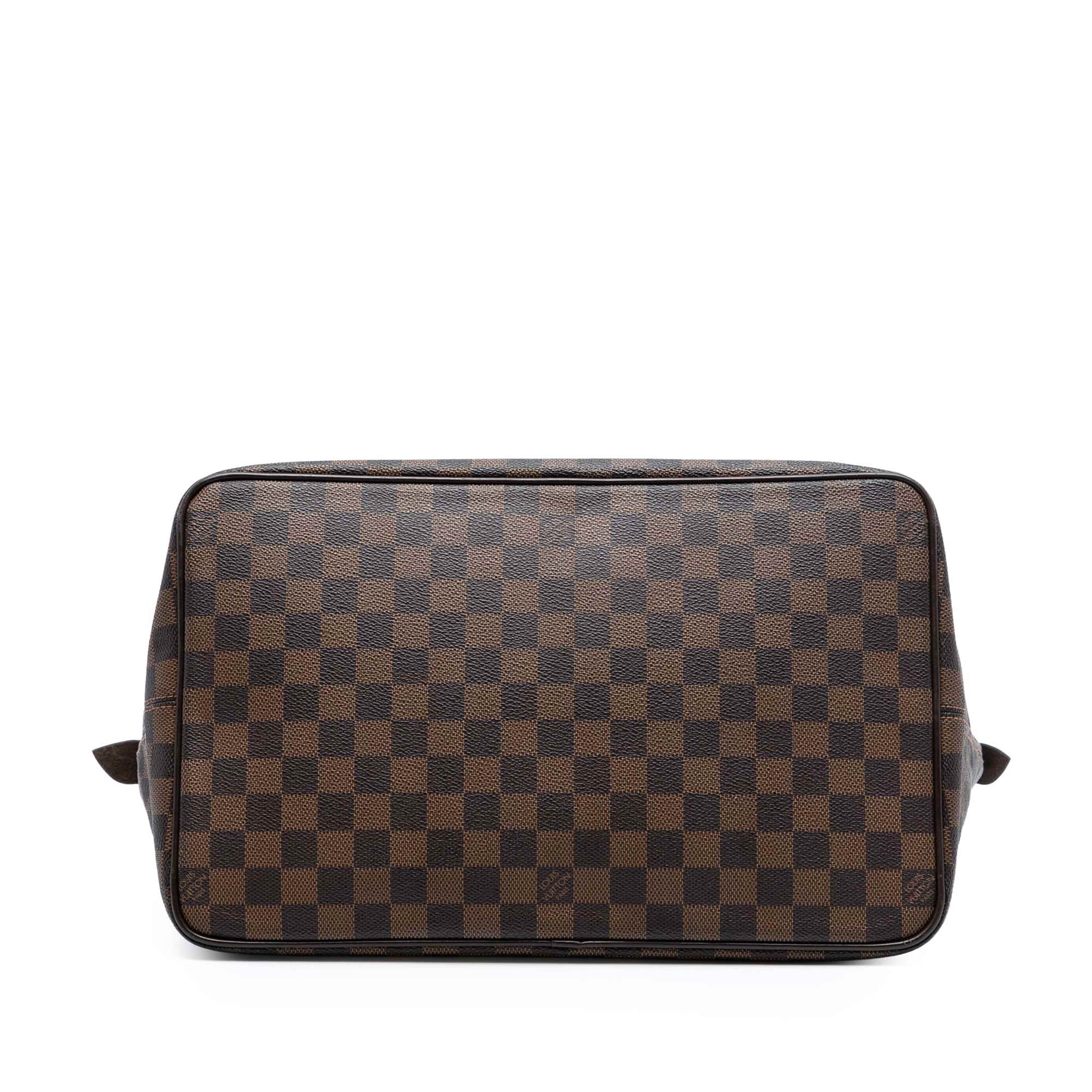 Louis Vuitton Damier Ebene Saleya Gm, från Luxclusif, i färgen brown. Klicka för att öppna bilden i stort format