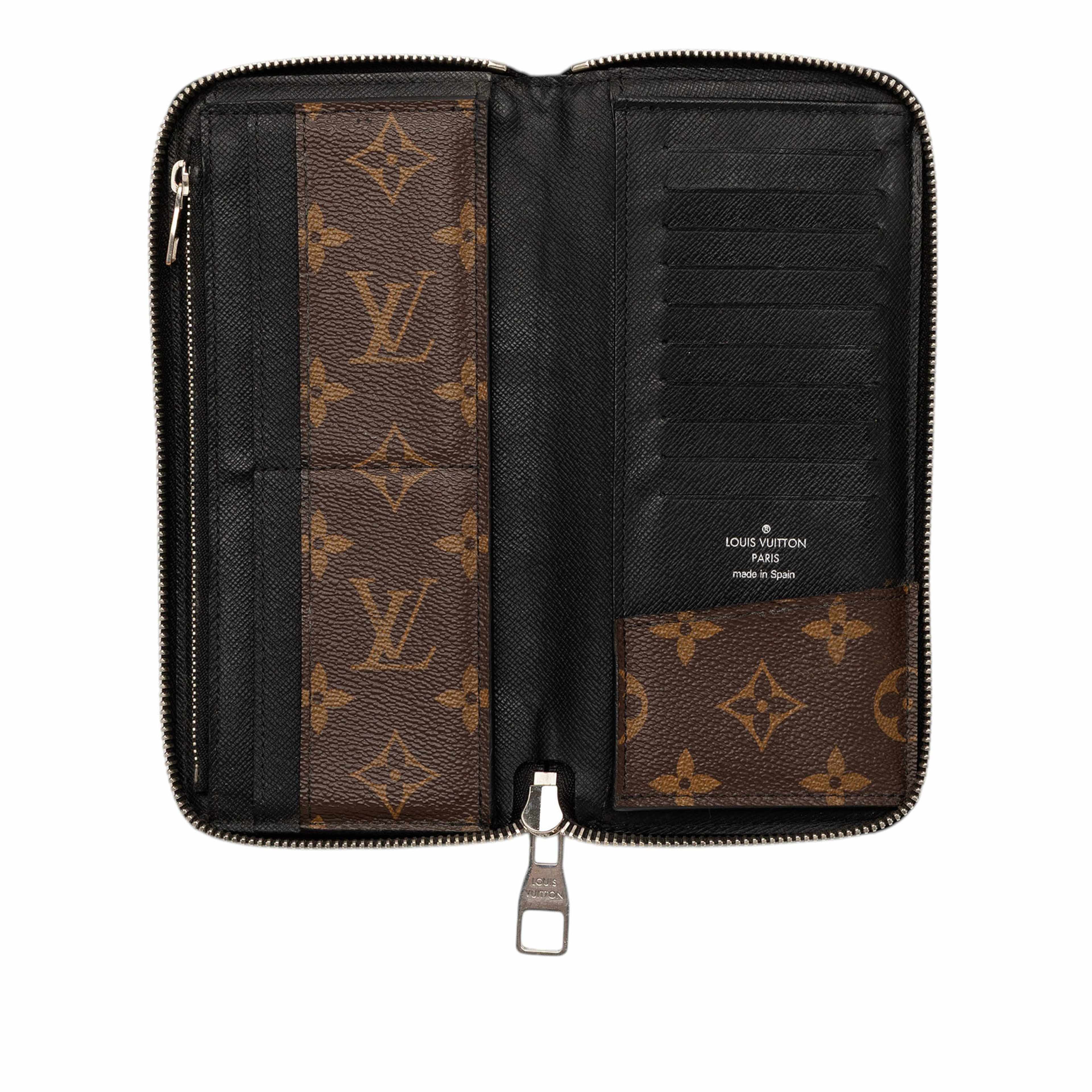 Louis Vuitton Monogram Macassar Vertical Zippy Wallet, från Luxclusif, i färgen brun. Klicka för att öppna bilden i stort format