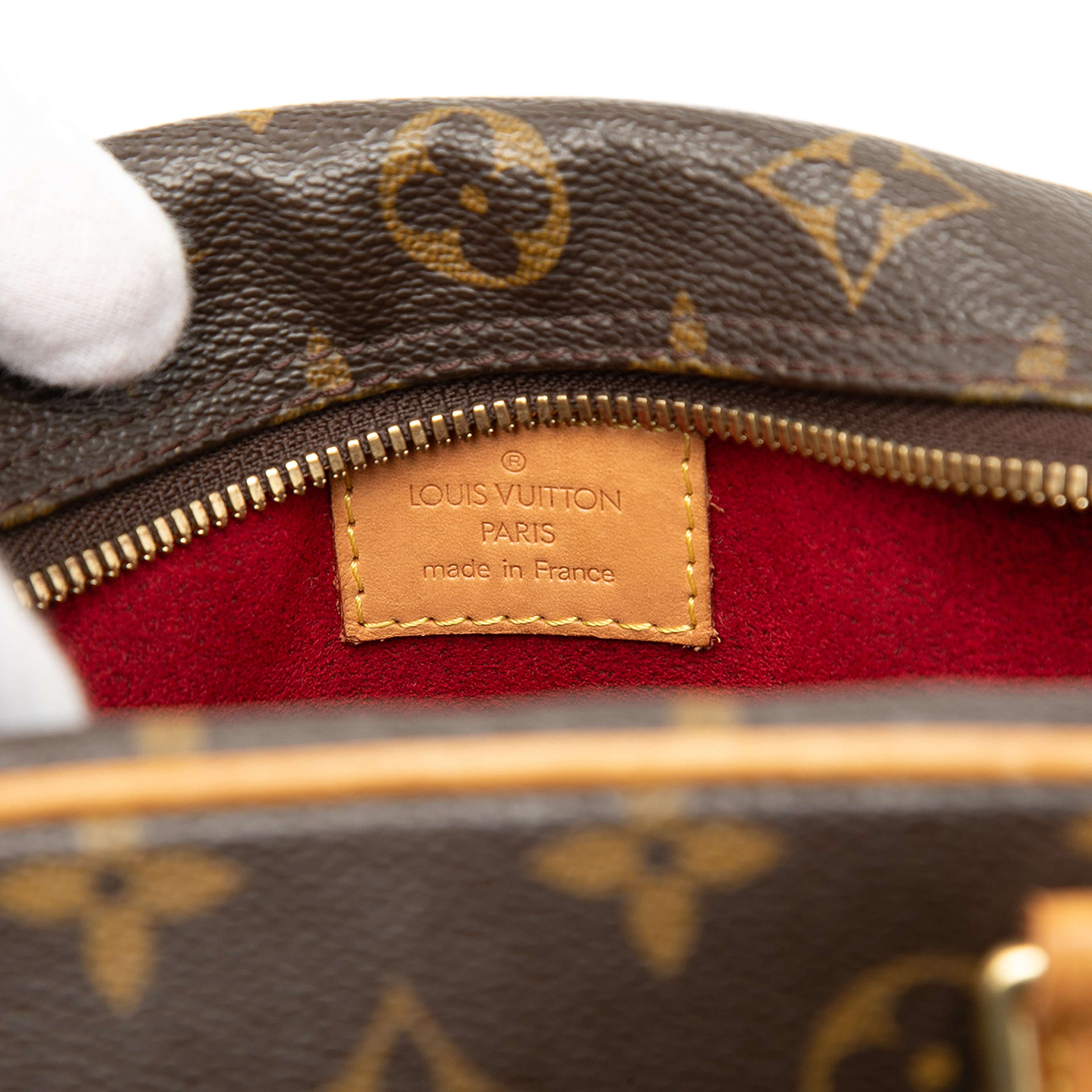 Louis Vuitton Monogram Excentri Cite, från Luxclusif, i färgen brun. Klicka för att öppna bilden i stort format