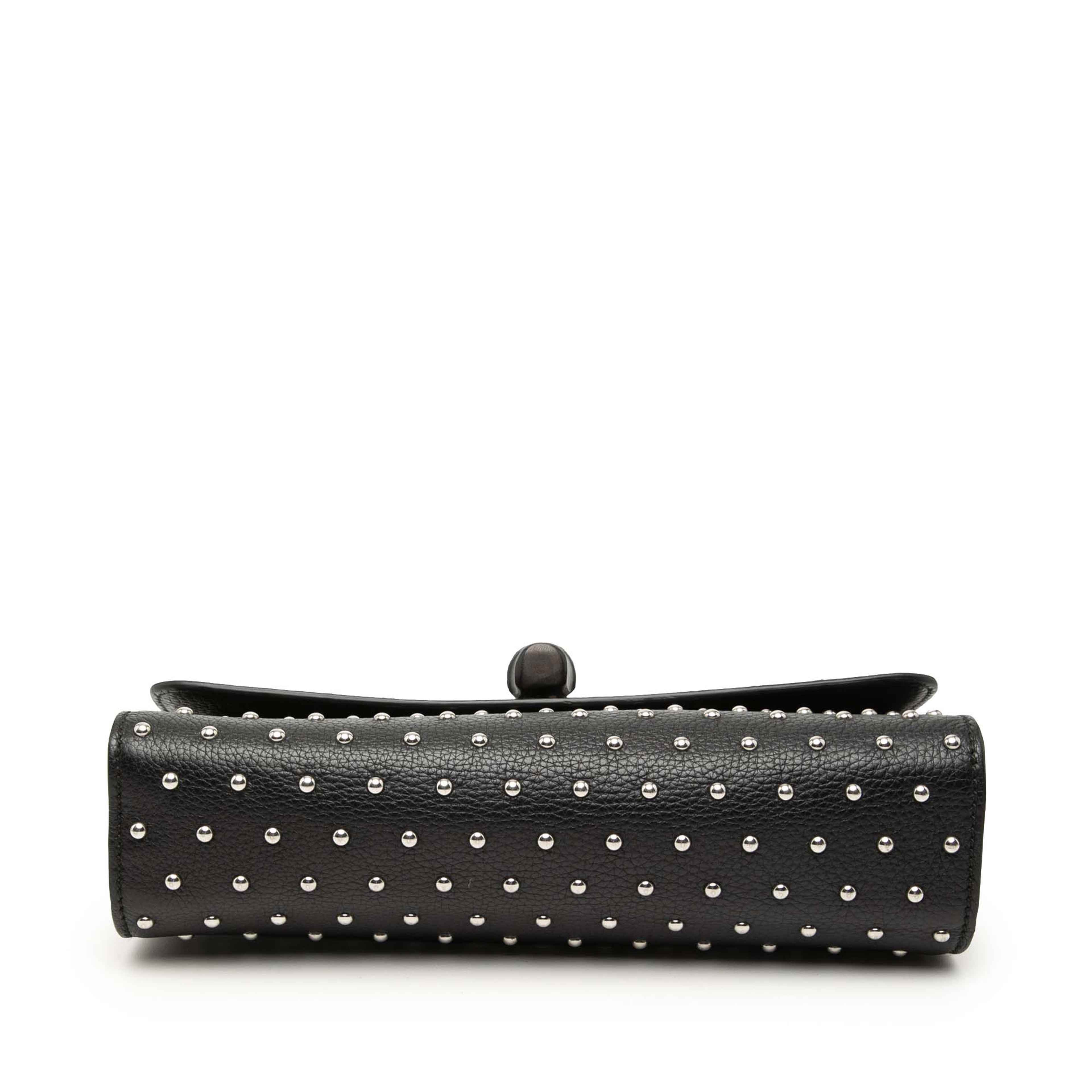 Gucci Medium Studded Leather Miss Bamboo Crossbody, från Luxclusif, i färgen black. Klicka för att öppna bilden i stort format