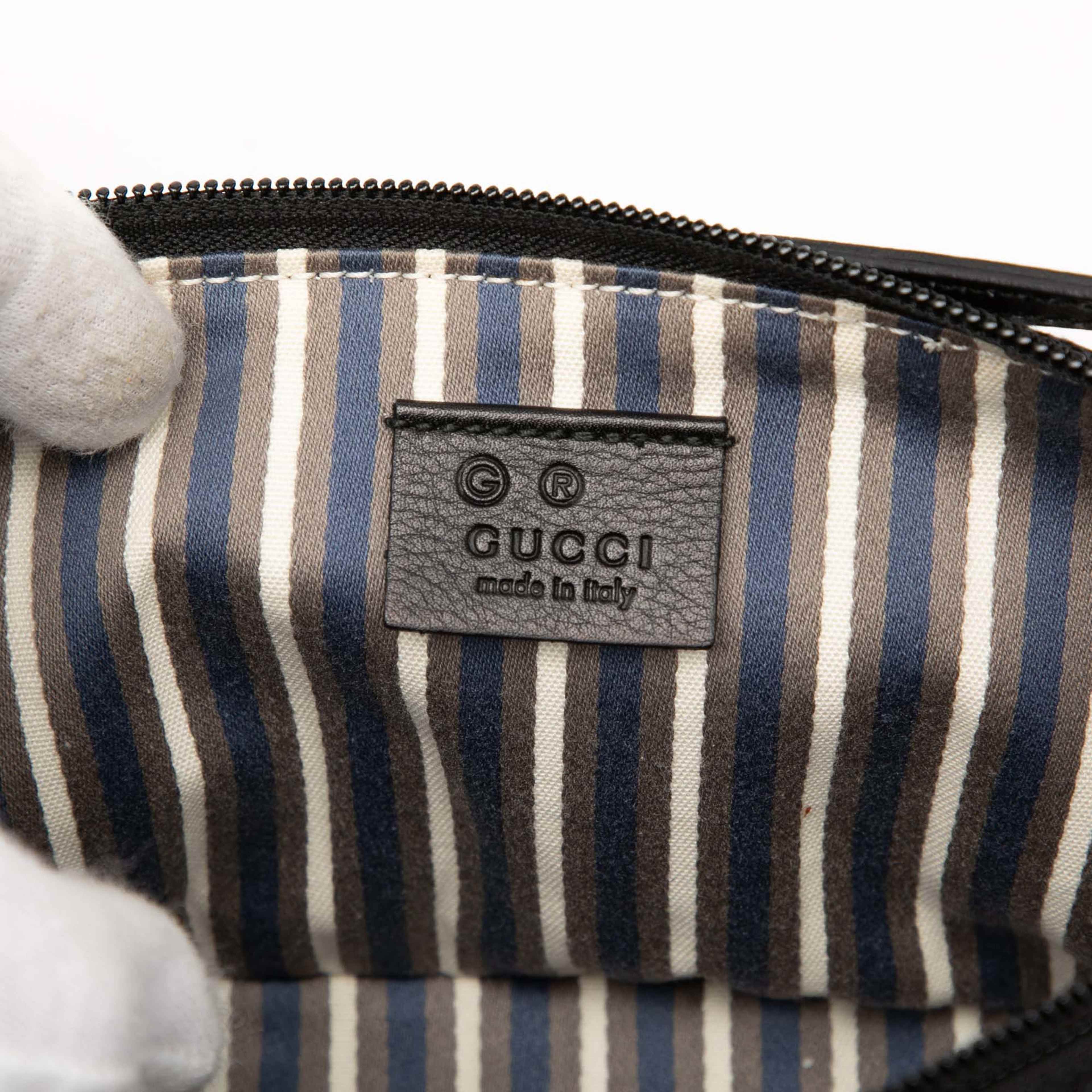 Gucci Gg Canvas Boat, från Luxclusif, i färgen black. Klicka för att öppna bilden i stort format