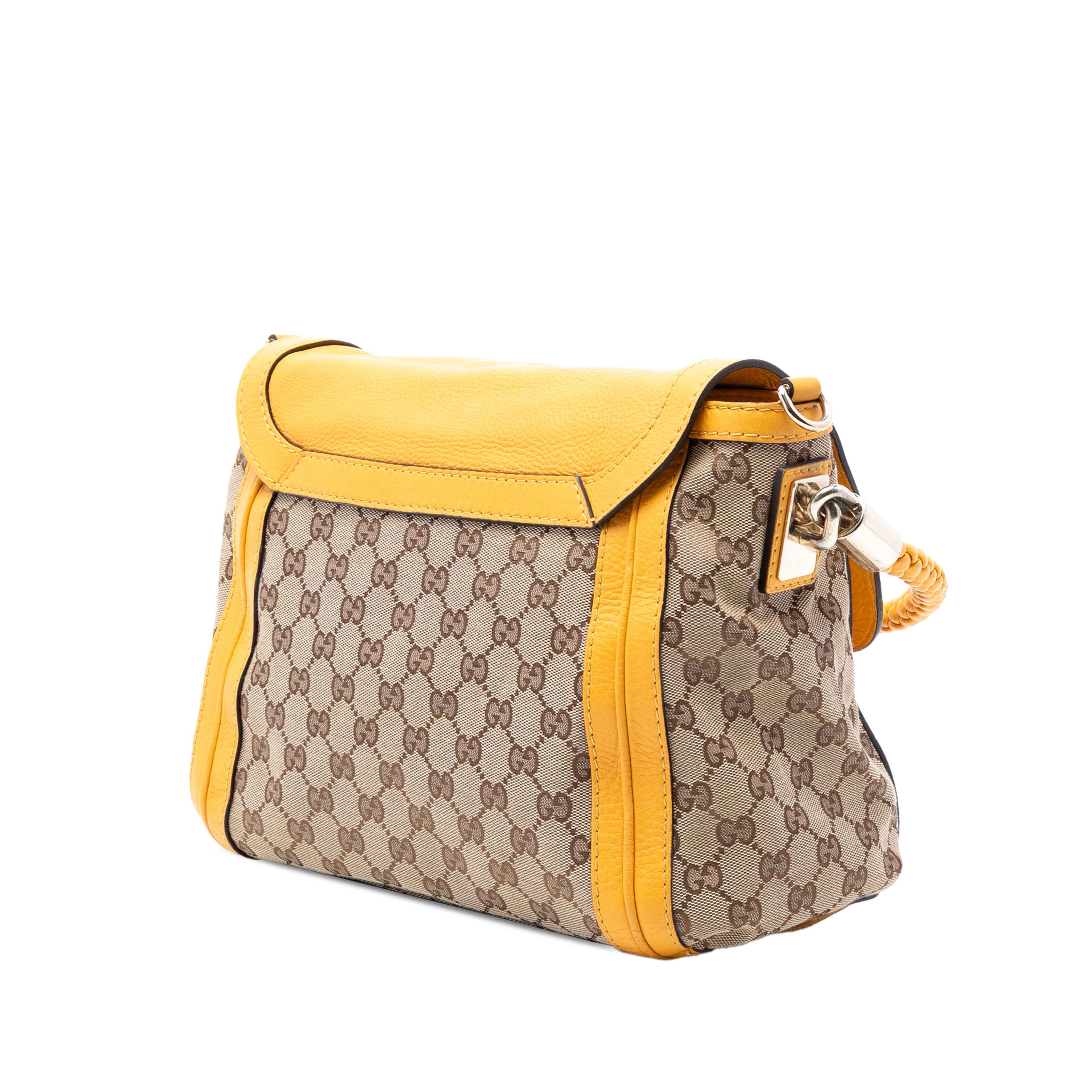 Gucci Gg Canvas Bella Flap Satchel, från Luxclusif, i färgen beige. Klicka för att öppna bilden i stort format