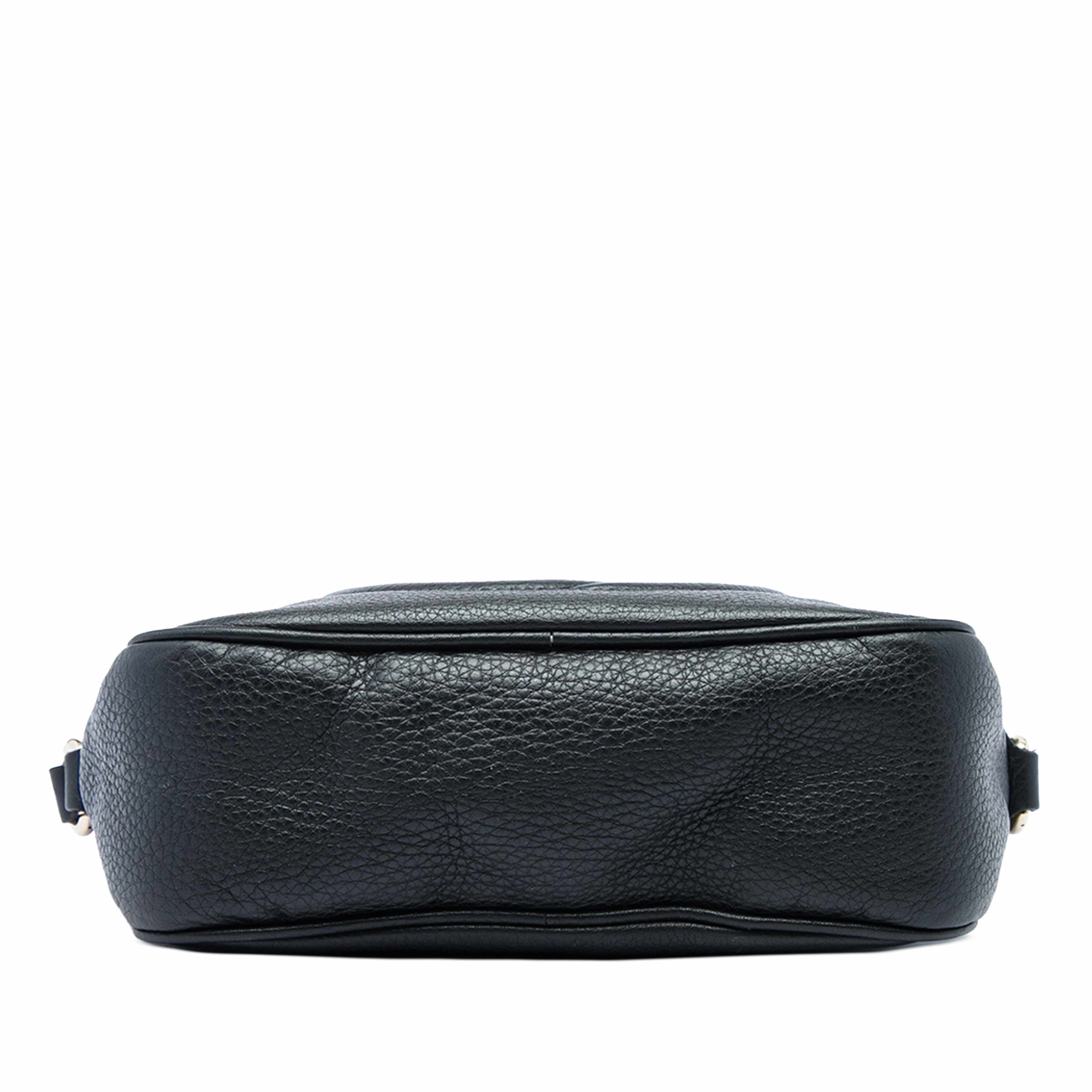 Gucci Calfskin Soho Disco Crossbody, från Luxclusif, i färgen svart. Klicka för att öppna bilden i stort format