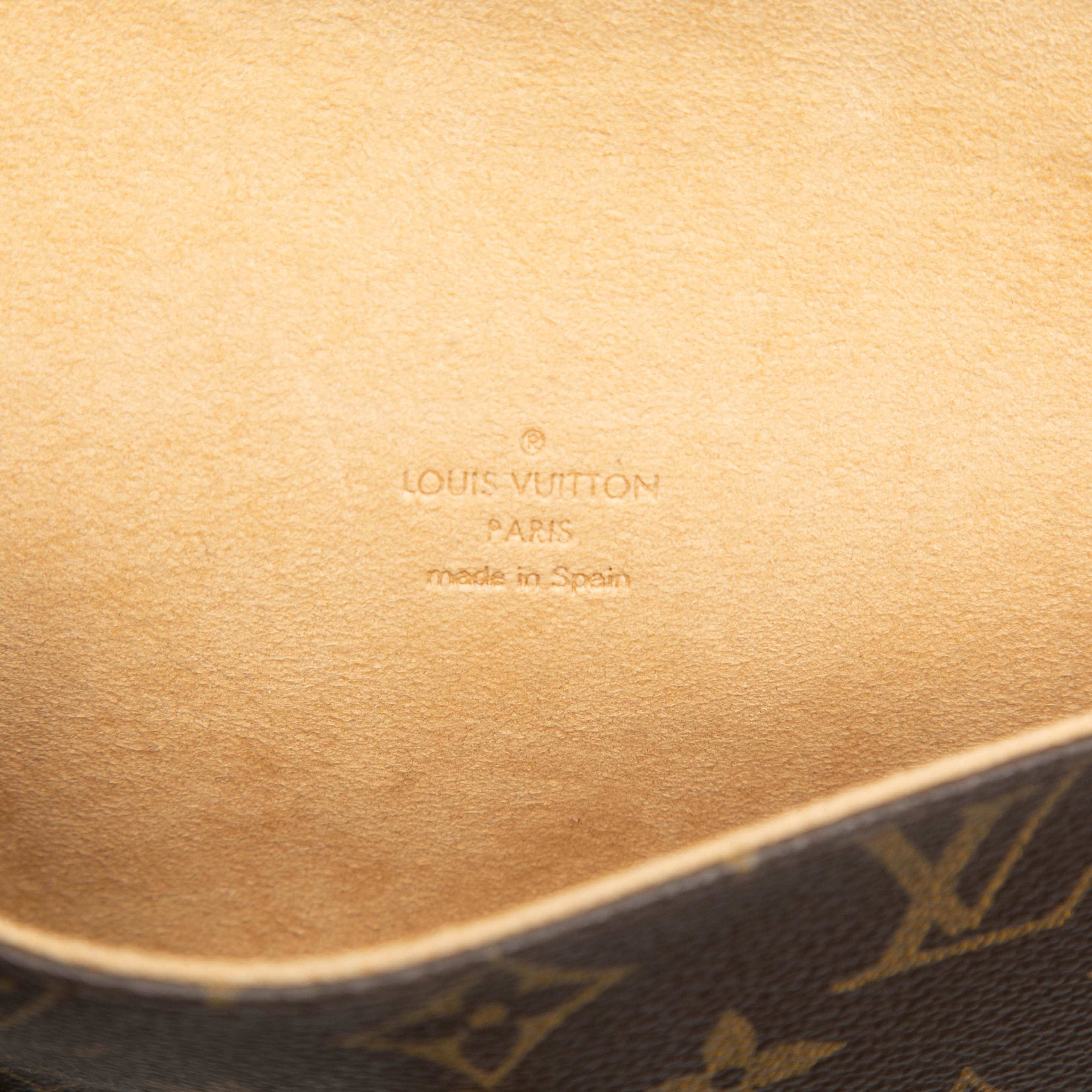 Louis Vuitton Monogram Pochette Twin Pm, från Luxclusif, i färgen brun. Klicka för att öppna bilden i stort format