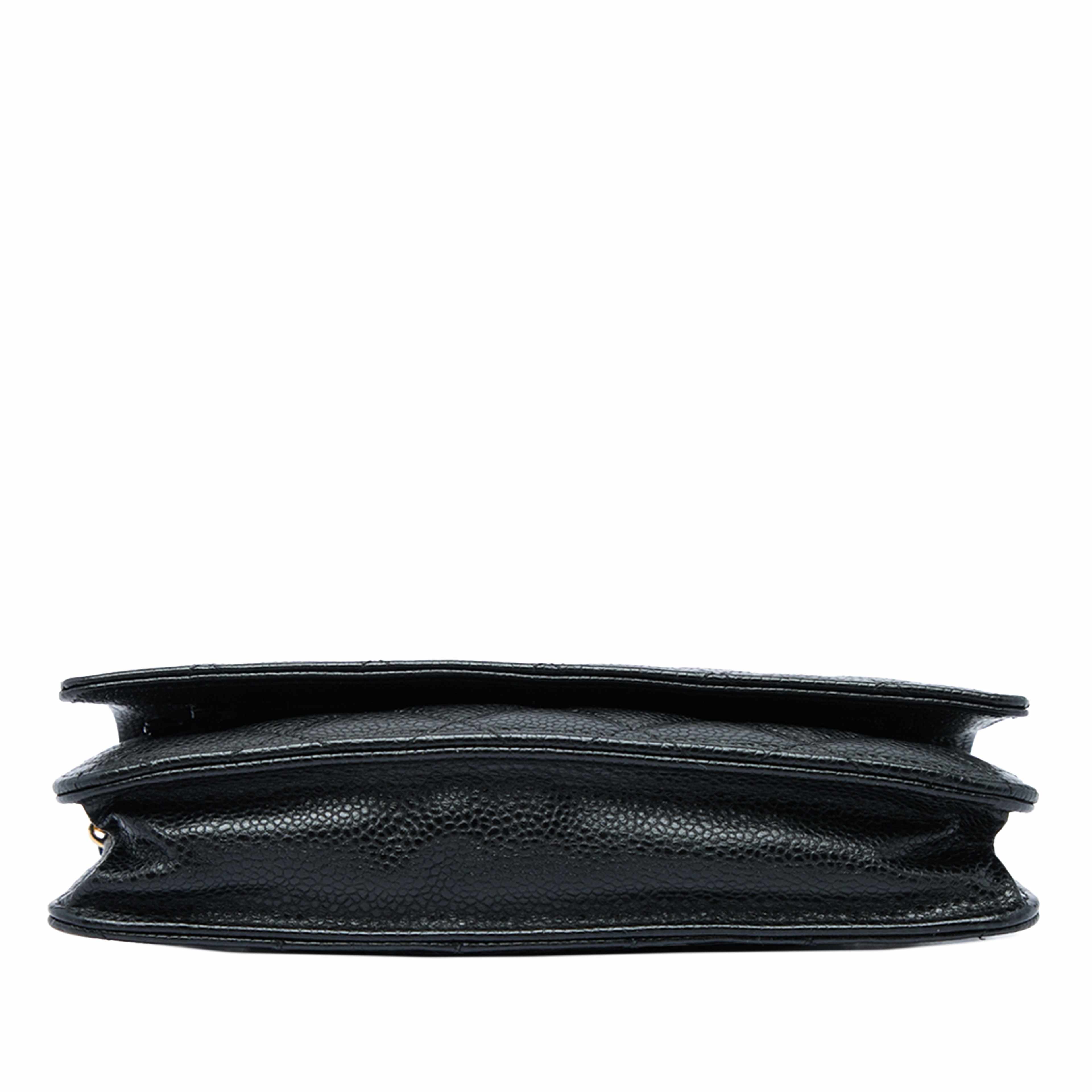 Chanel Cc Quilted Caviar Wallet On Chain, från Luxclusif, i färgen svart. Klicka för att öppna bilden i stort format