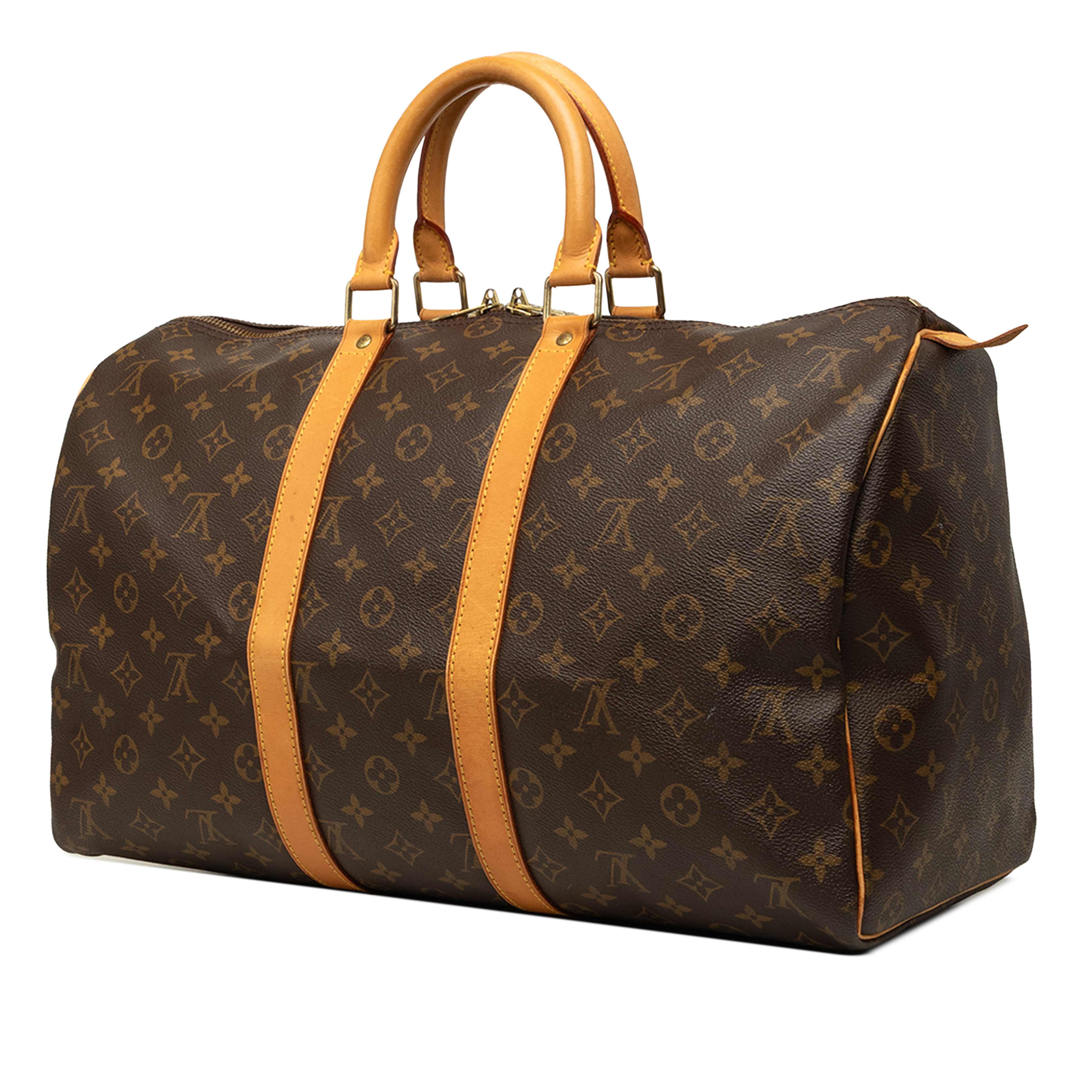 Louis Vuitton Monogram Keepall 45, från Luxclusif, i färgen brun. Klicka för att öppna bilden i stort format