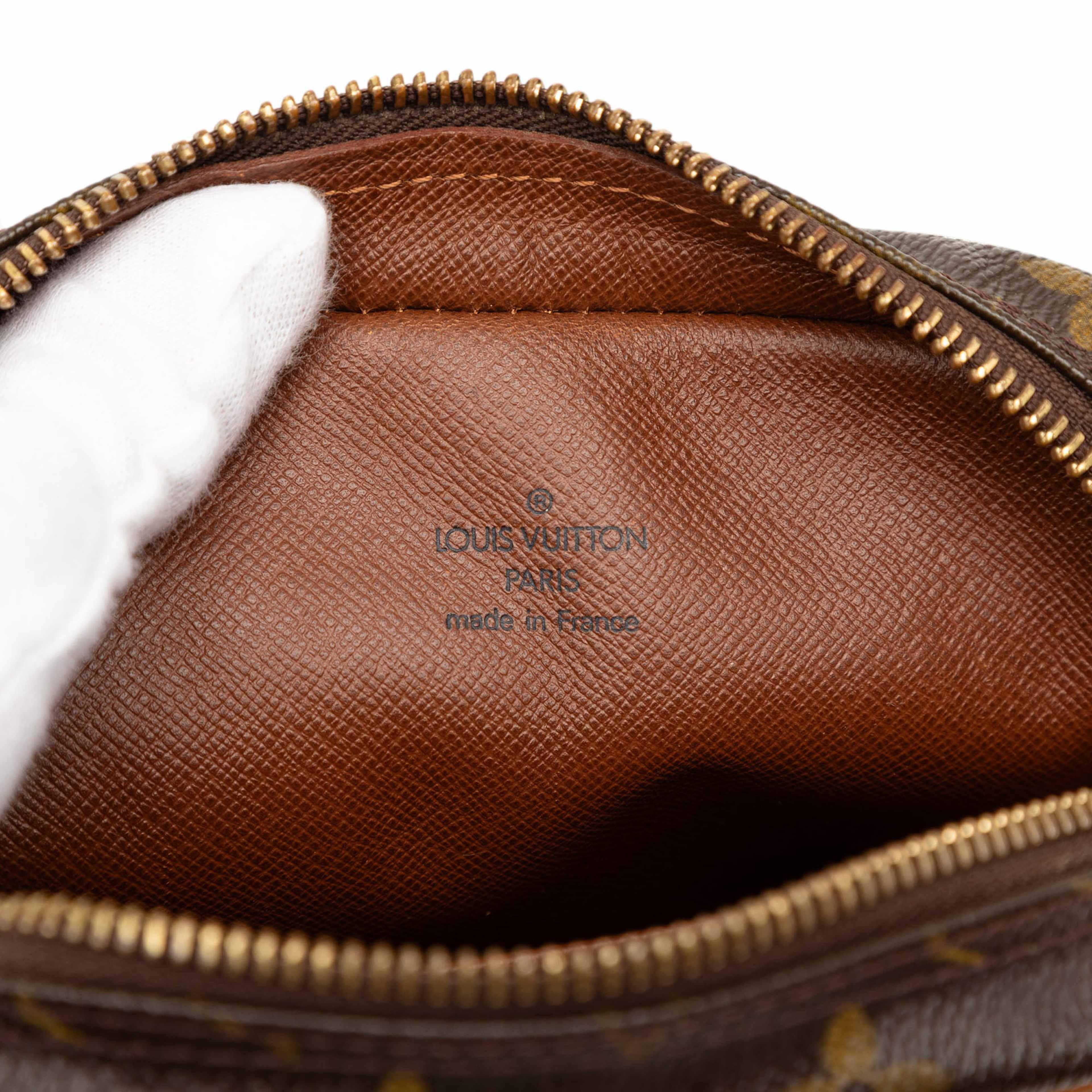 Louis Vuitton Monogram Amazone, från Luxclusif, i färgen brown. Klicka för att öppna bilden i stort format