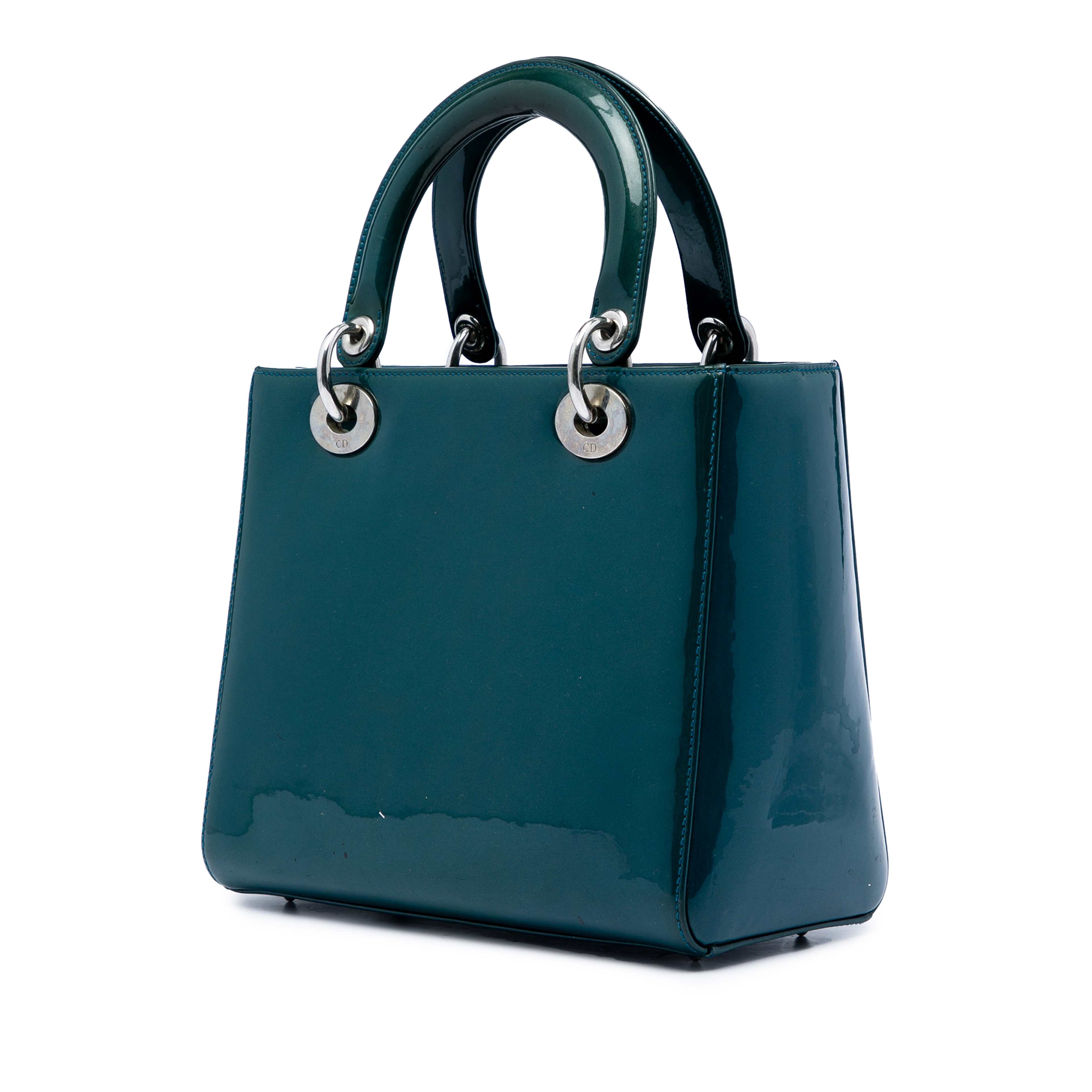 Dior Medium Patent Lady Dior, från Luxclusif, i färgen blå. Klicka för att öppna bilden i stort format