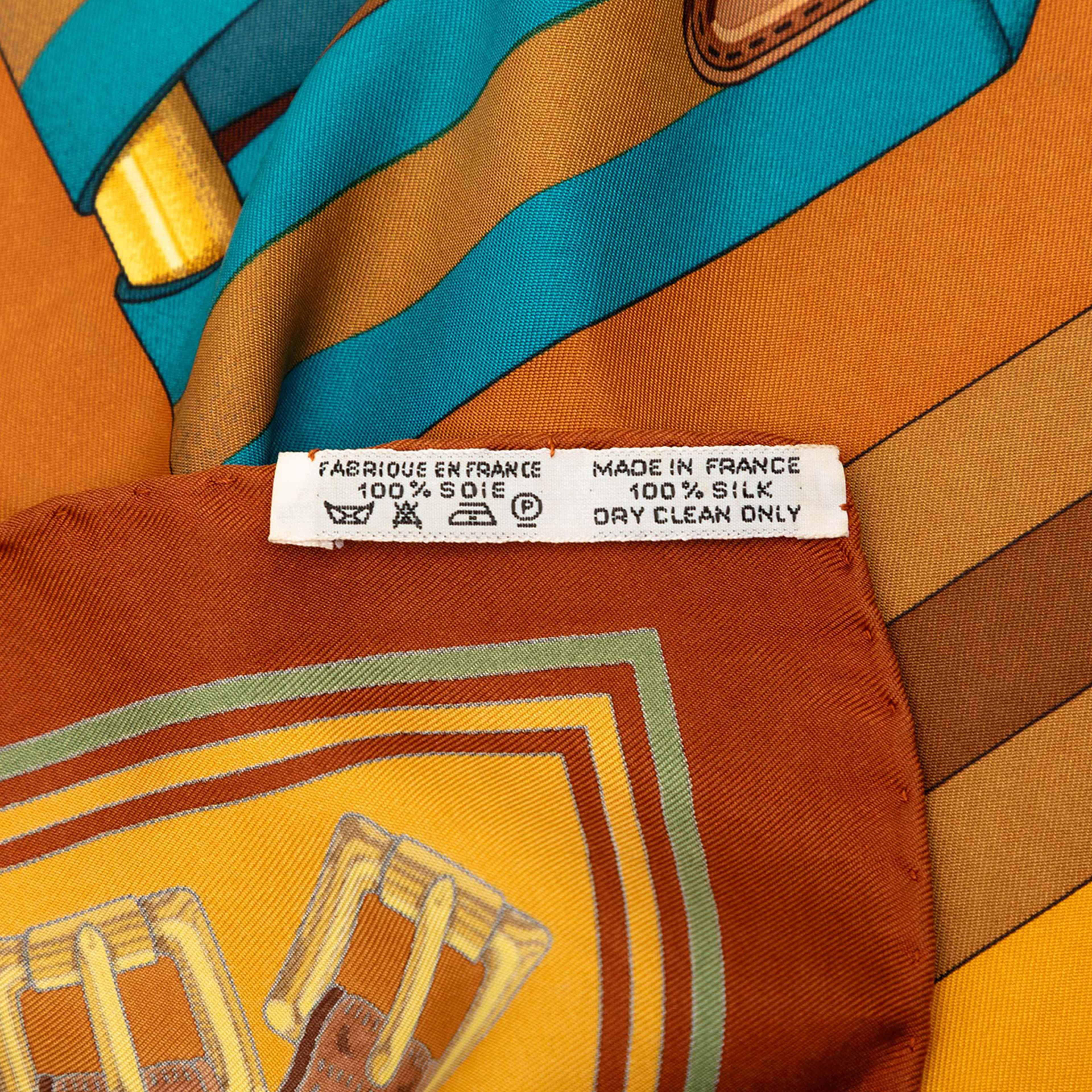 Hermès Les Sangles Silk Scarf 90, från Luxclusif, i färgen brun. Klicka för att öppna bilden i stort format