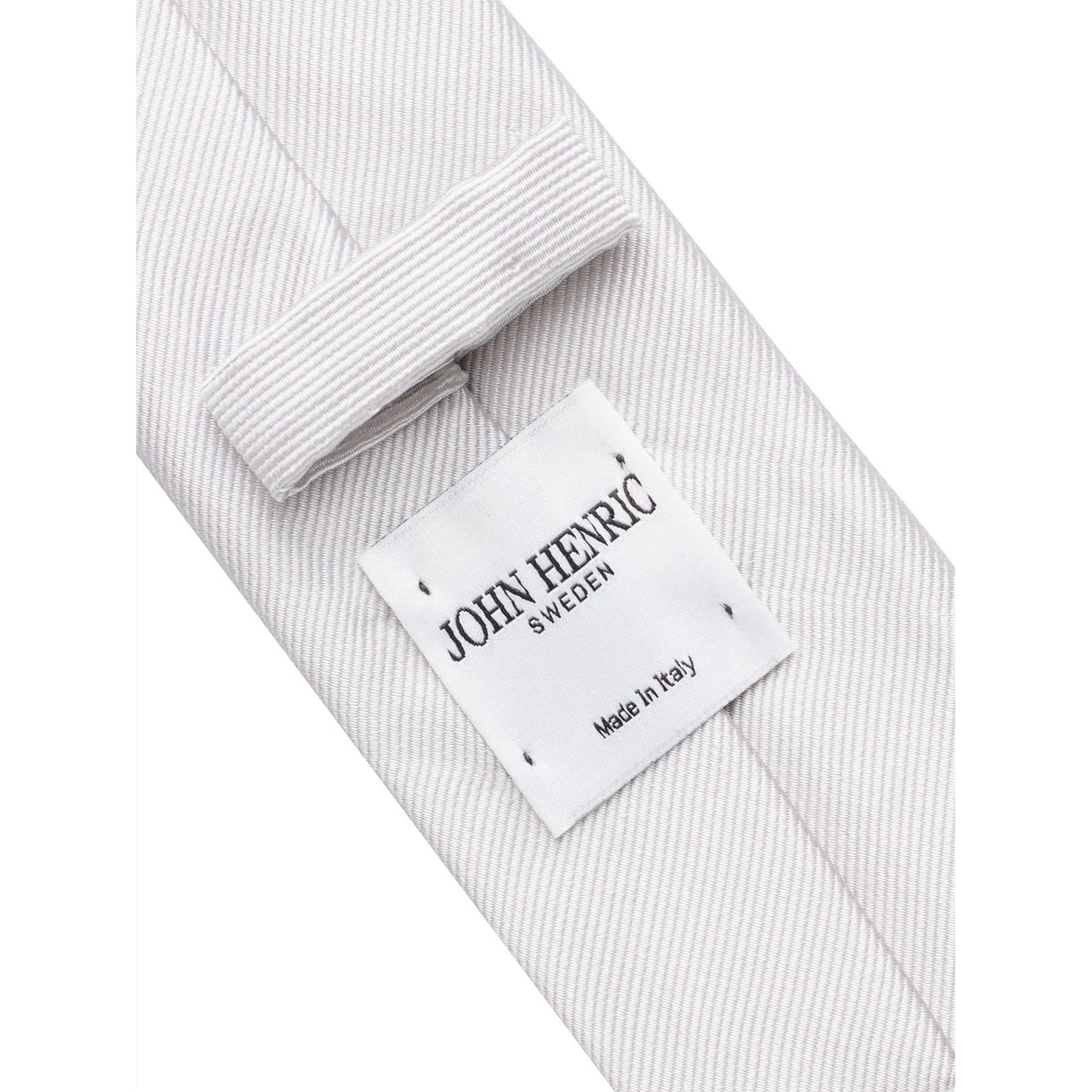 Tie Plain