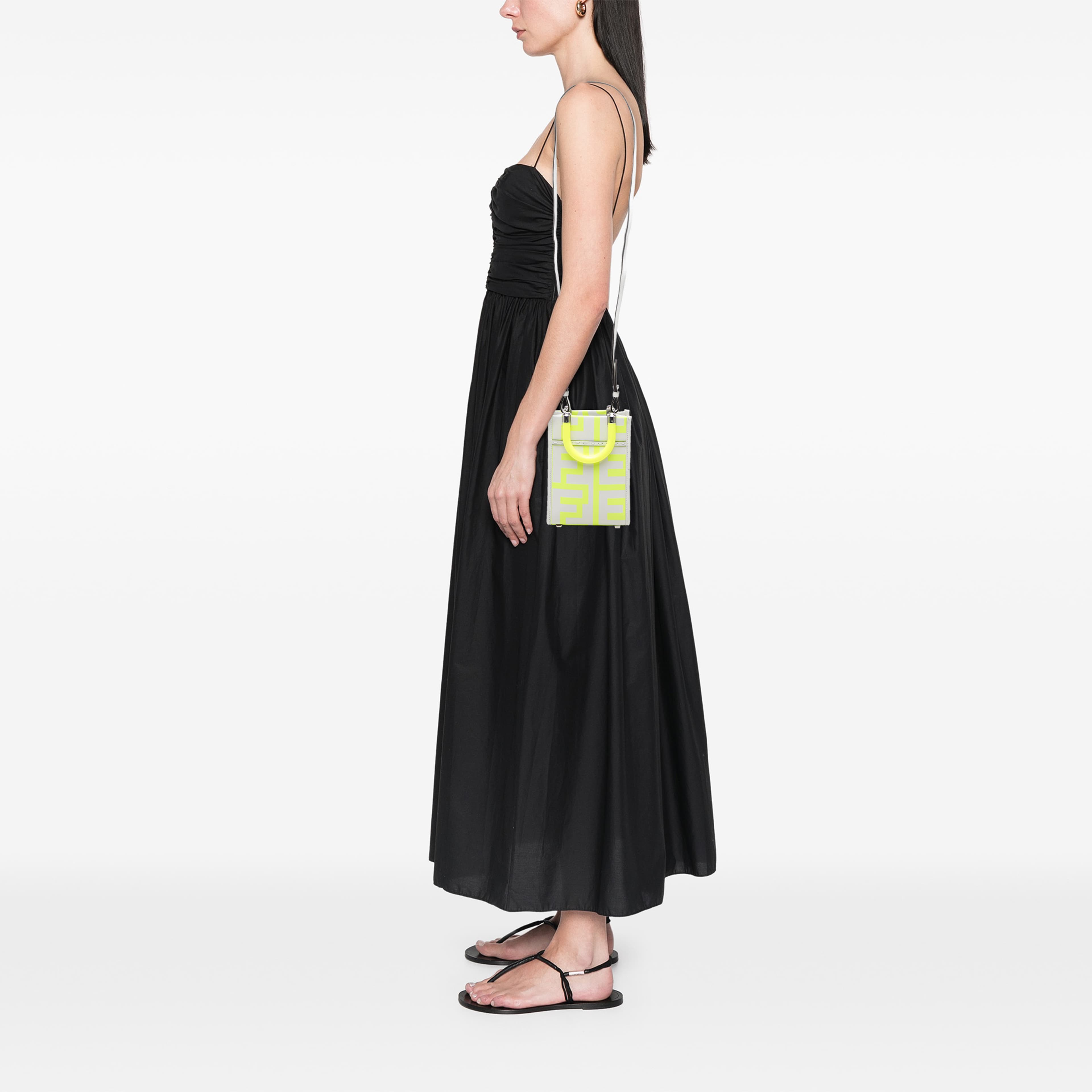 Fendi Marc Jacobs Mini Leather Sunshine Shopper Tote, från Luxclusif, i färgen gul. Klicka för att öppna bilden i stort format