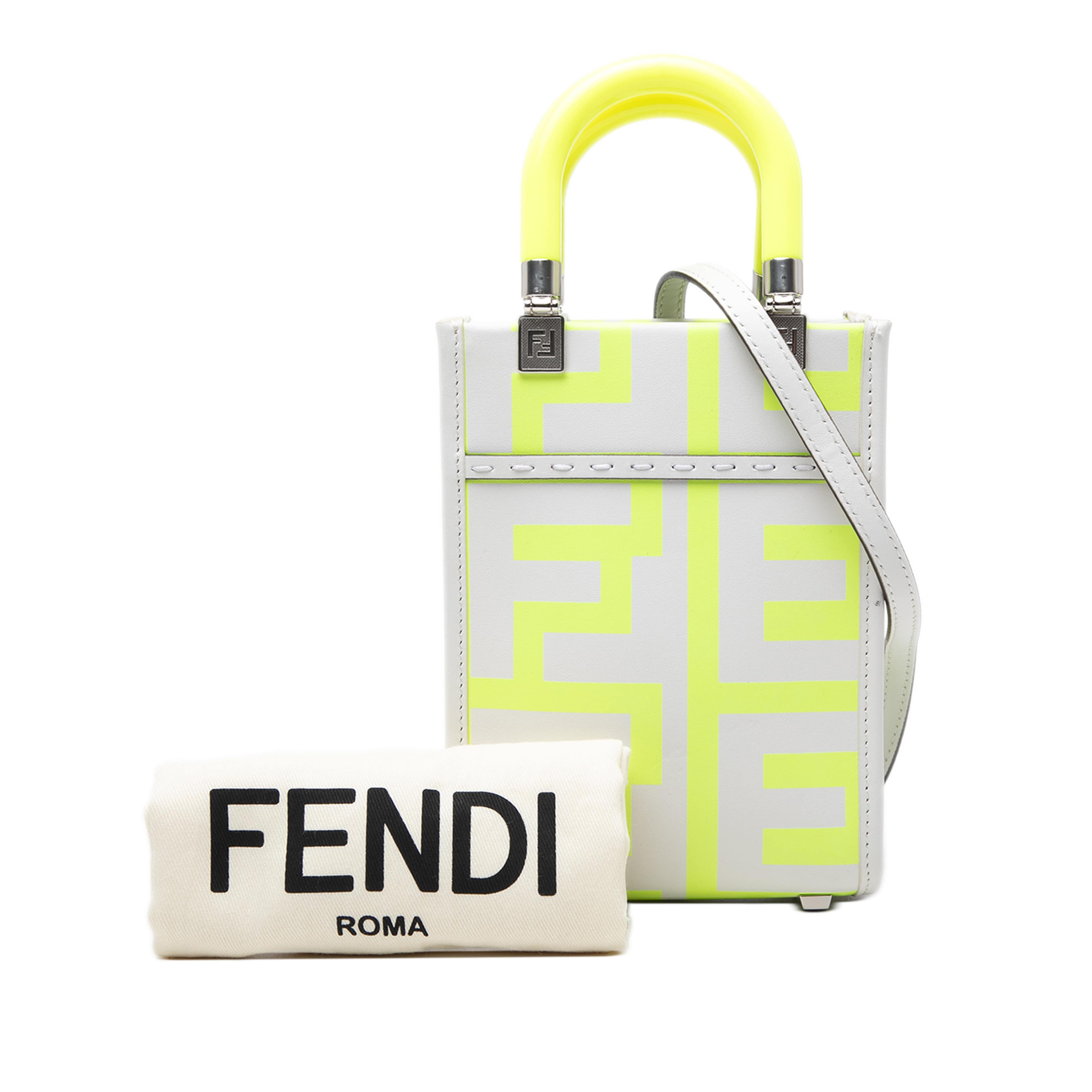 Fendi Marc Jacobs Mini Leather Sunshine Shopper Tote, från Luxclusif, i färgen gul. Klicka för att öppna bilden i stort format