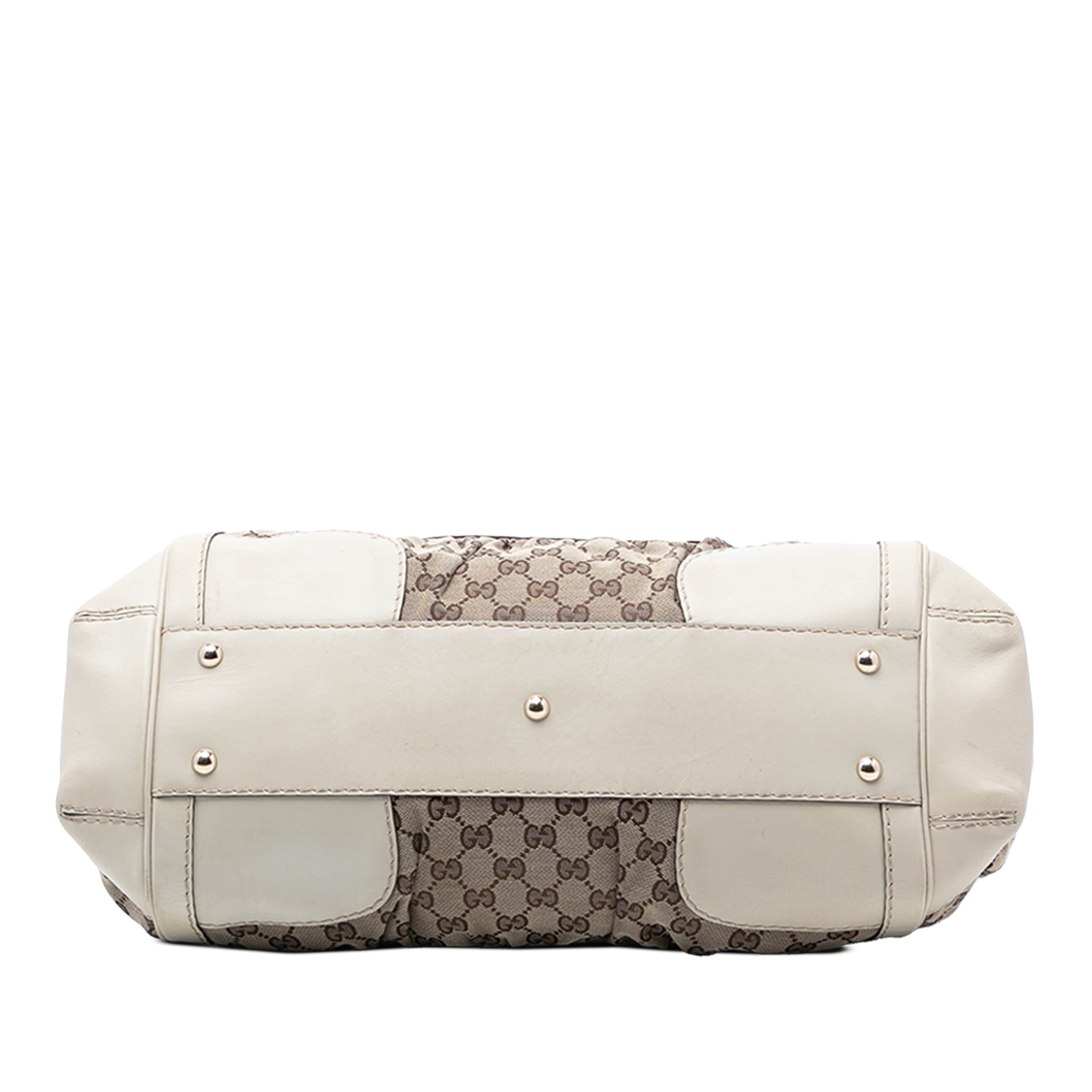 Gucci Gg Canvas And Leather Dialux Queen Tote, från Luxclusif, i färgen beige. Klicka för att öppna bilden i stort format