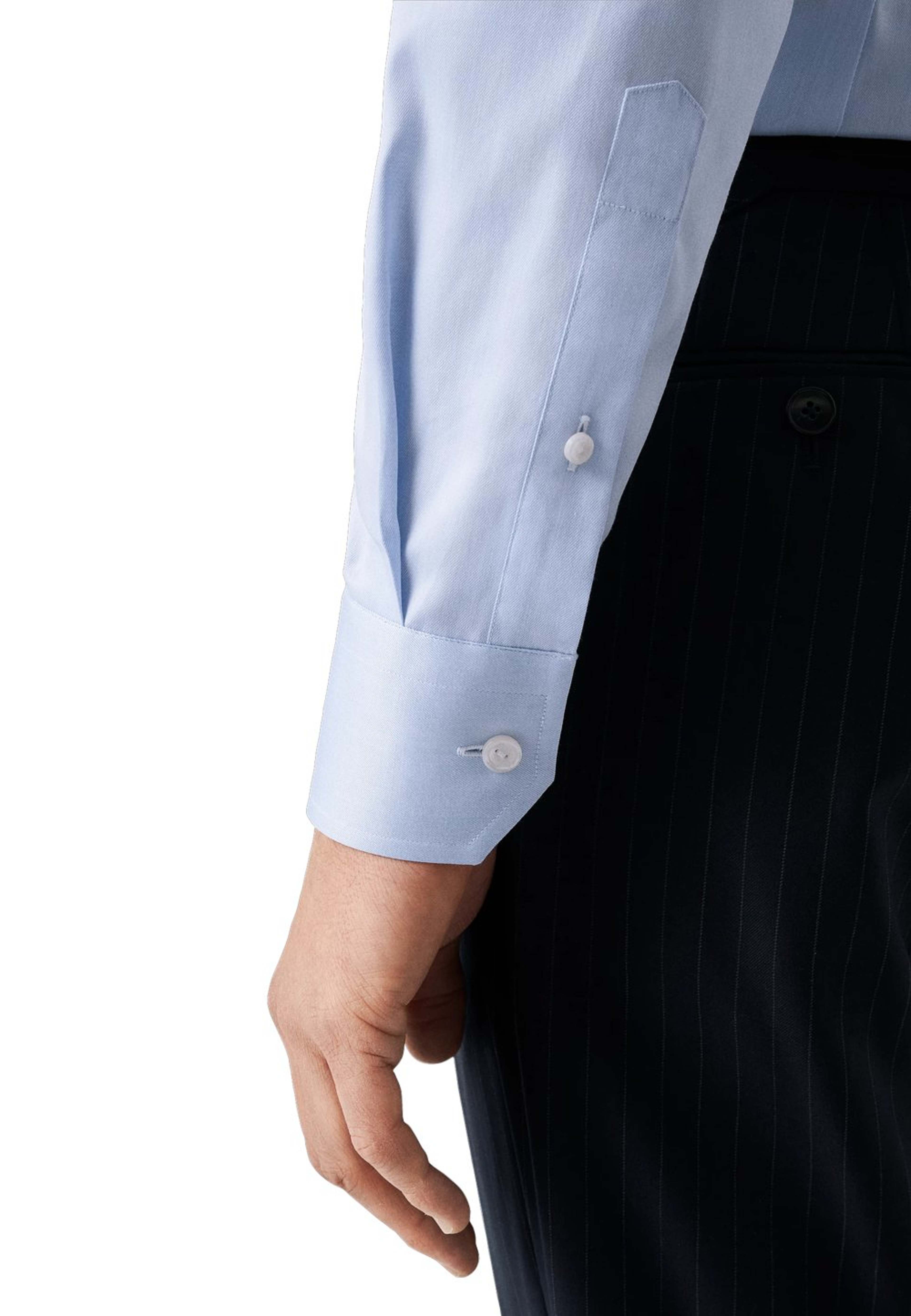 Signature Twill-skjorta Contemporary Fit, Cut Away-krage
