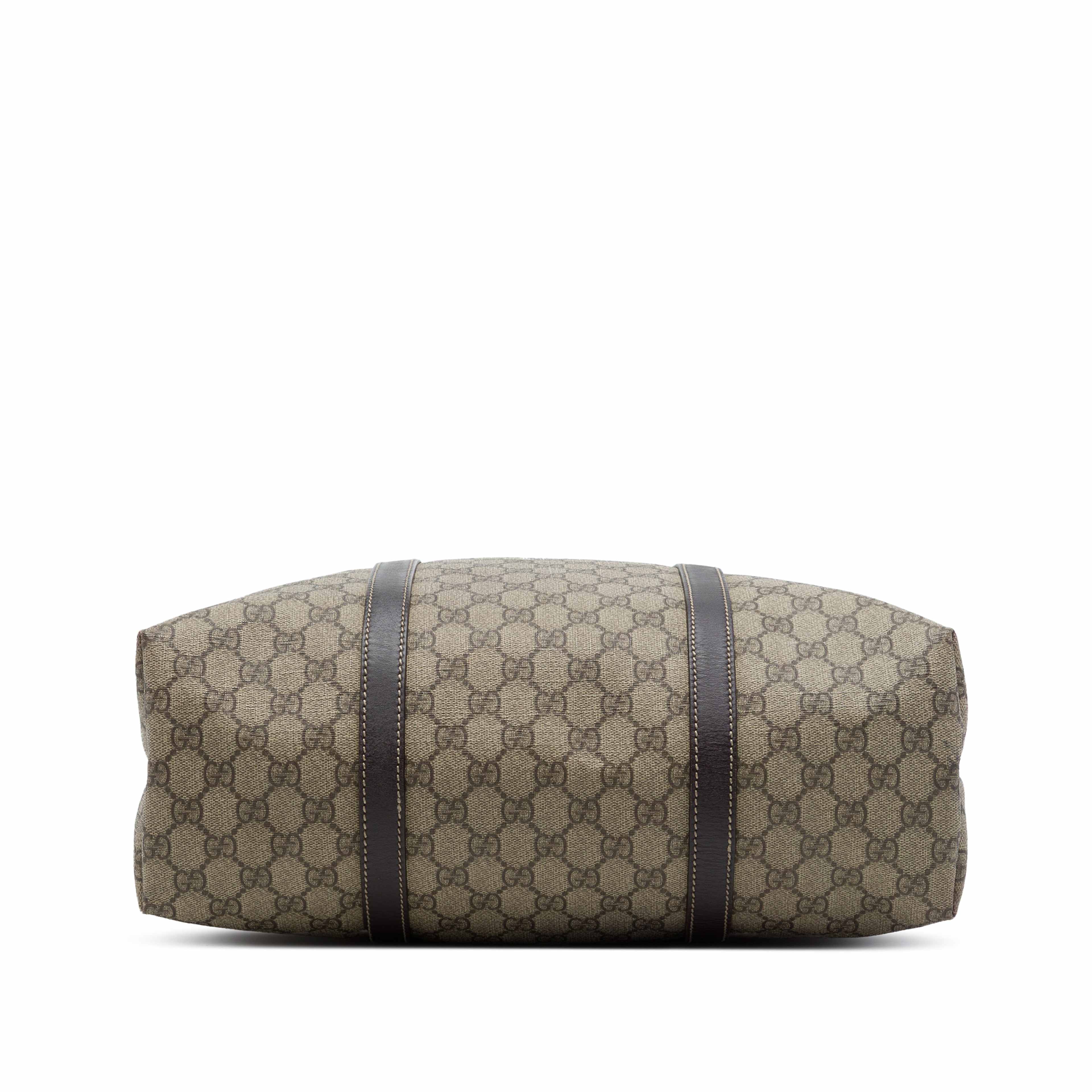 Gucci Gg Supreme Joy Vertical Tote, från Luxclusif, i färgen beige. Klicka för att öppna bilden i stort format
