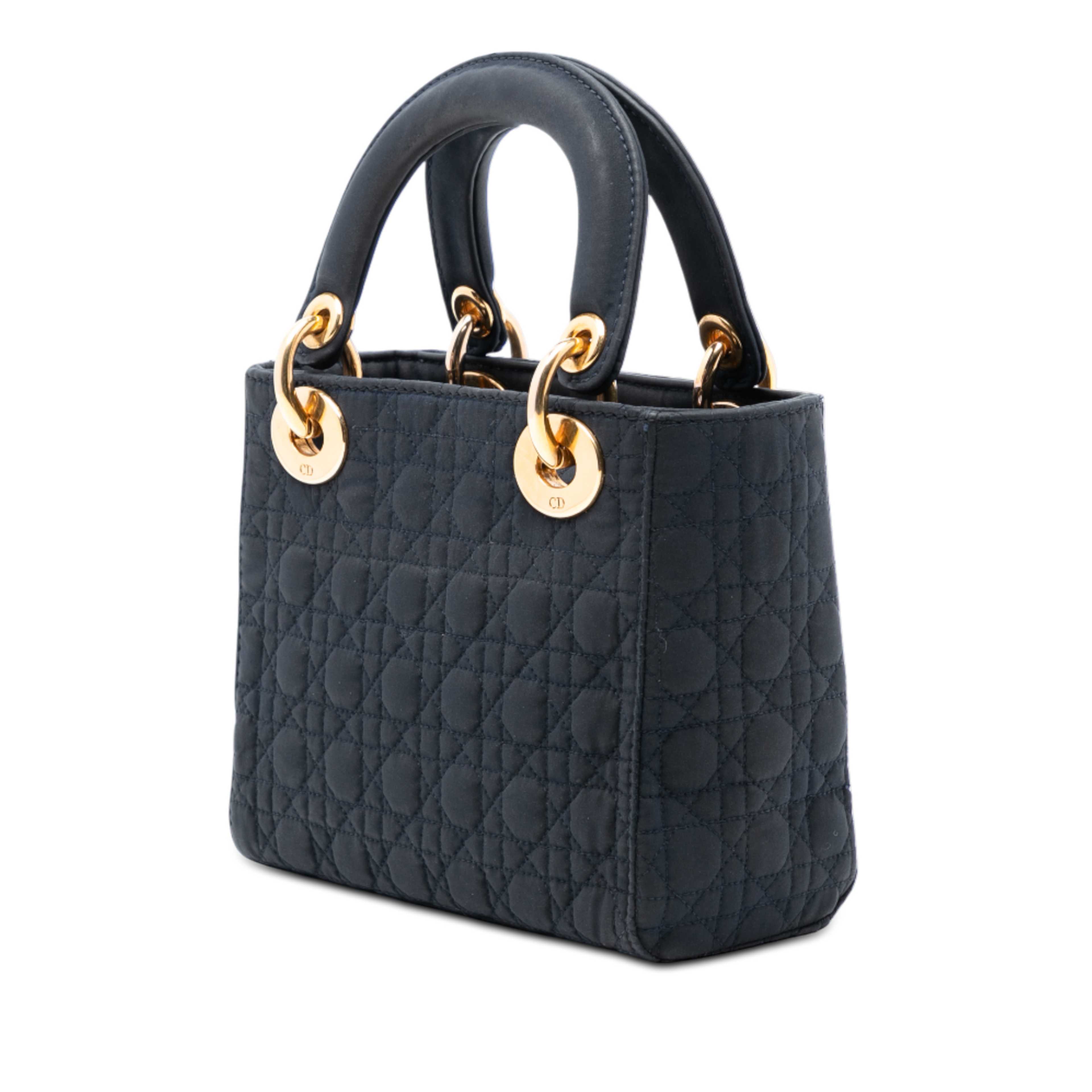 Dior Mini Nylon Cannage Lady Dior, från Luxclusif, i färgen black. Klicka för att öppna bilden i stort format