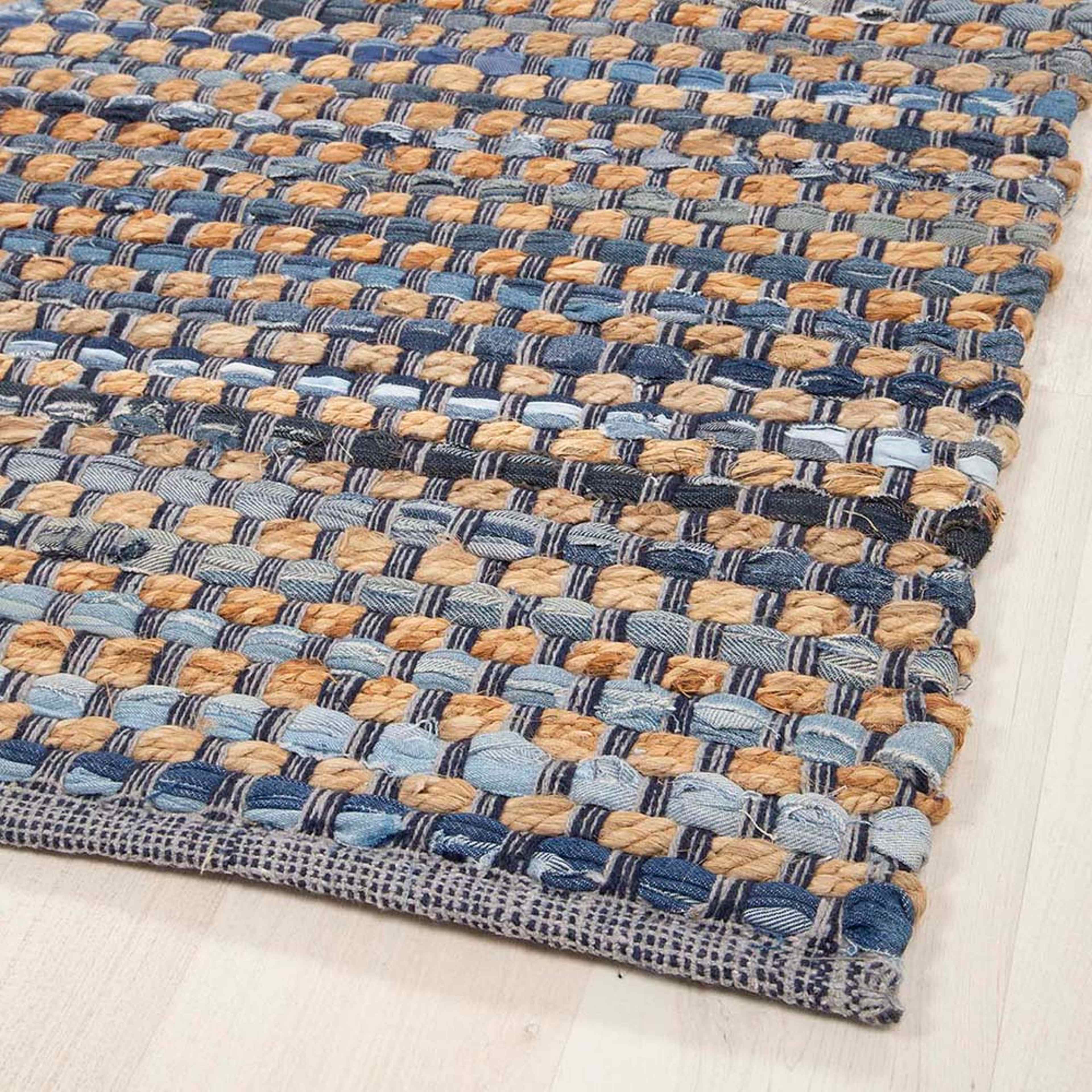 Jeans Rug Blue 70x200 cm, från Bargi, i färgen blue. Klicka för att öppna bilden i stort format