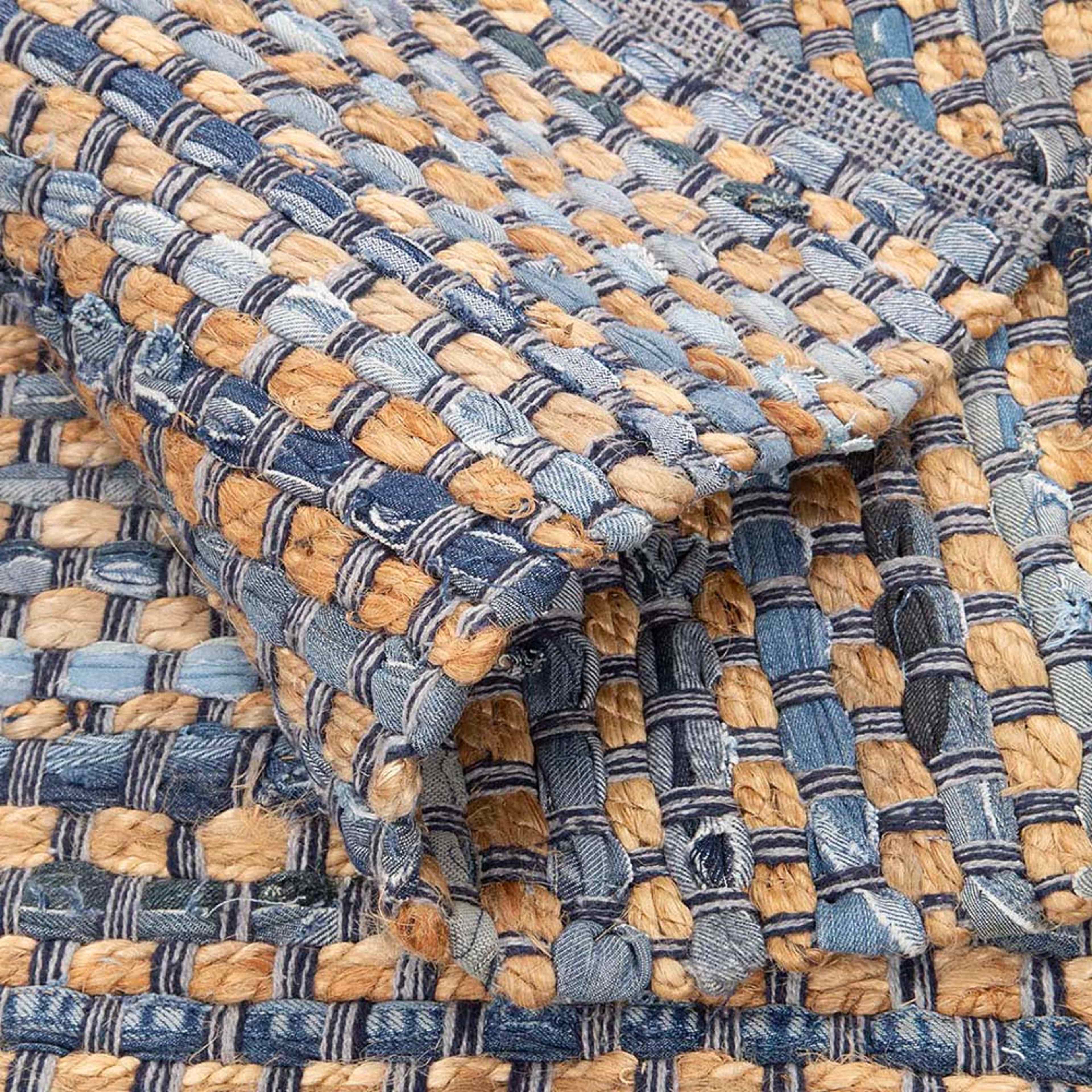Jeans Rug Blue 70x200 cm, från Bargi, i färgen blue. Klicka för att öppna bilden i stort format