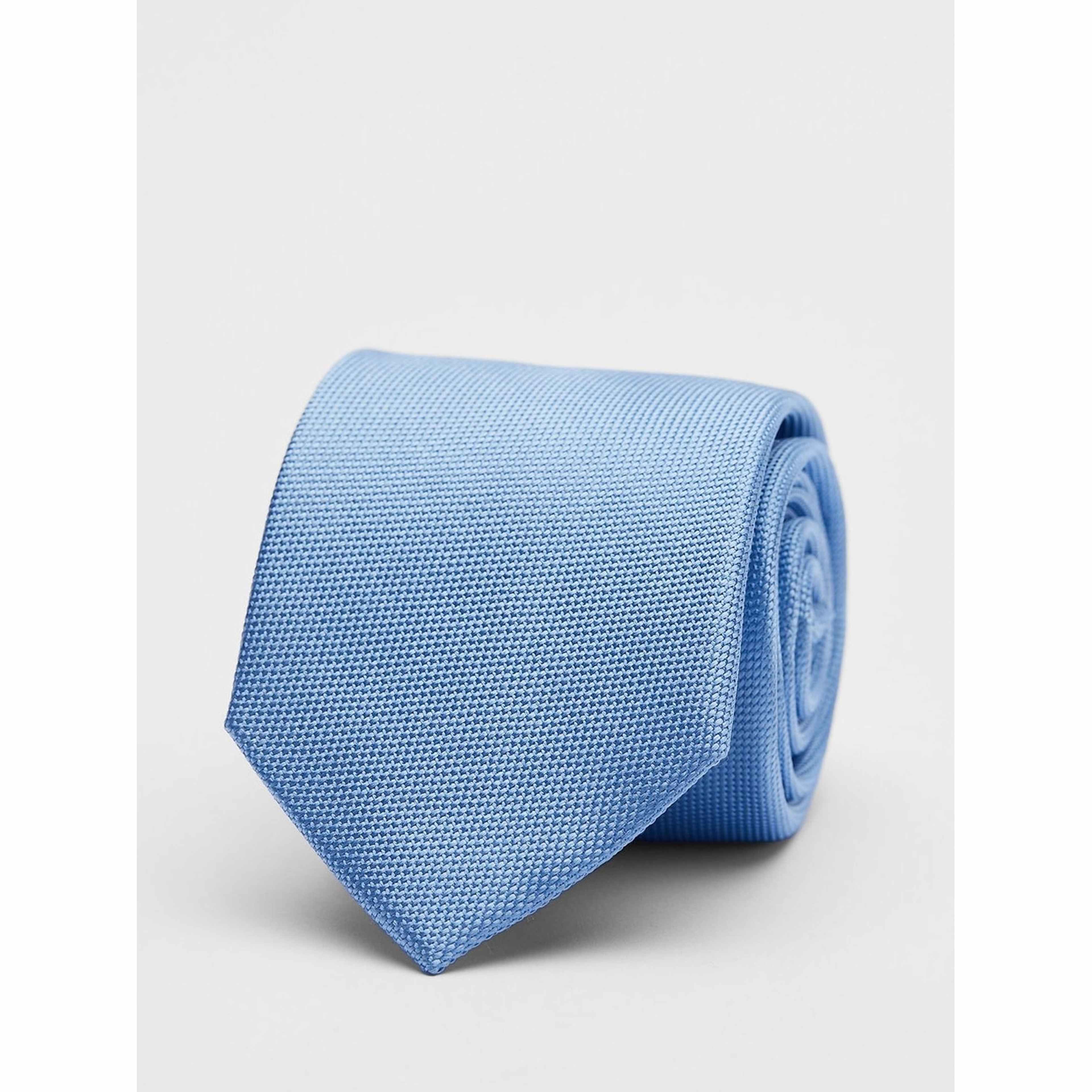 Tie Structure