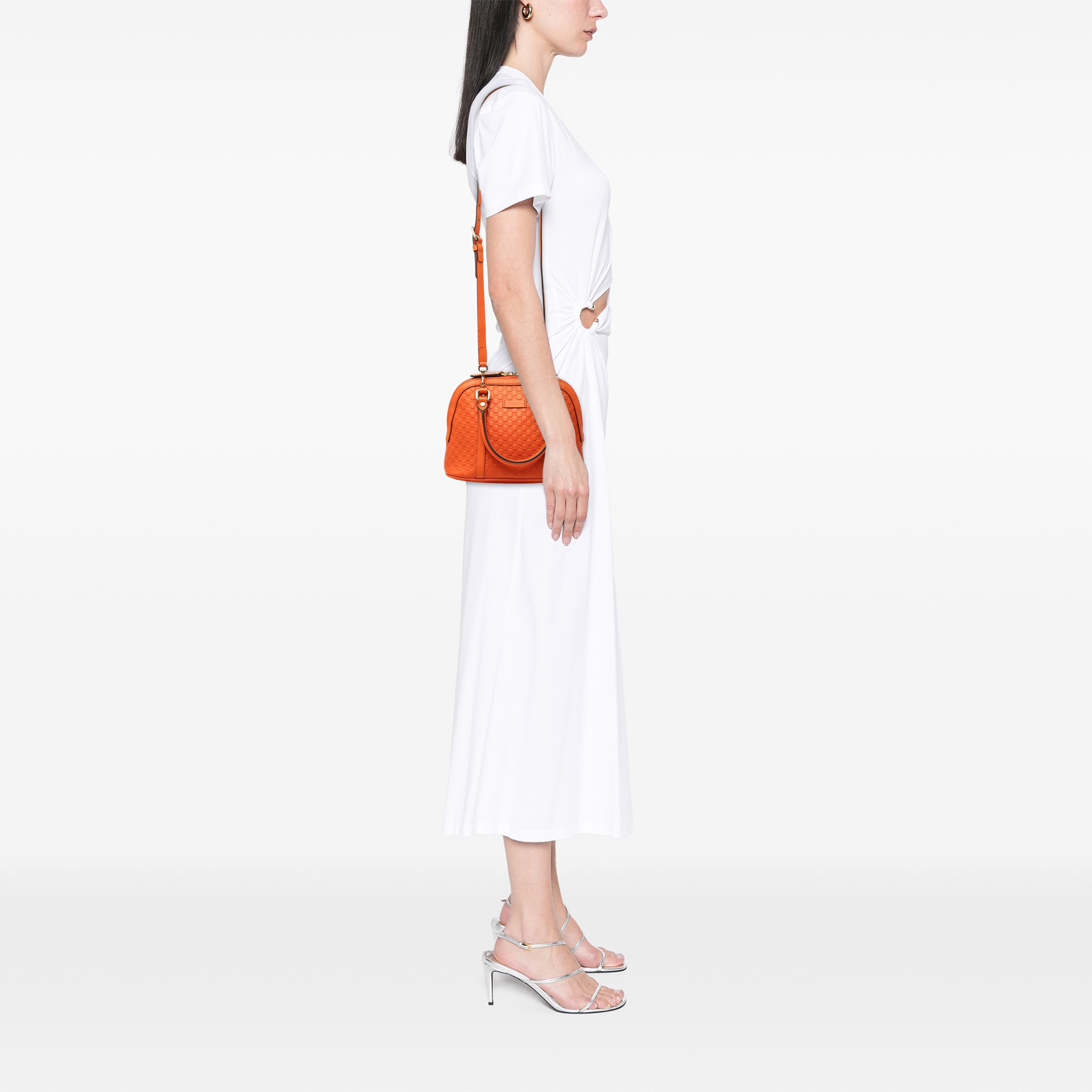 Gucci Mini Microguccissima Dome Satchel, från Luxclusif, i färgen orange. Klicka för att öppna bilden i stort format