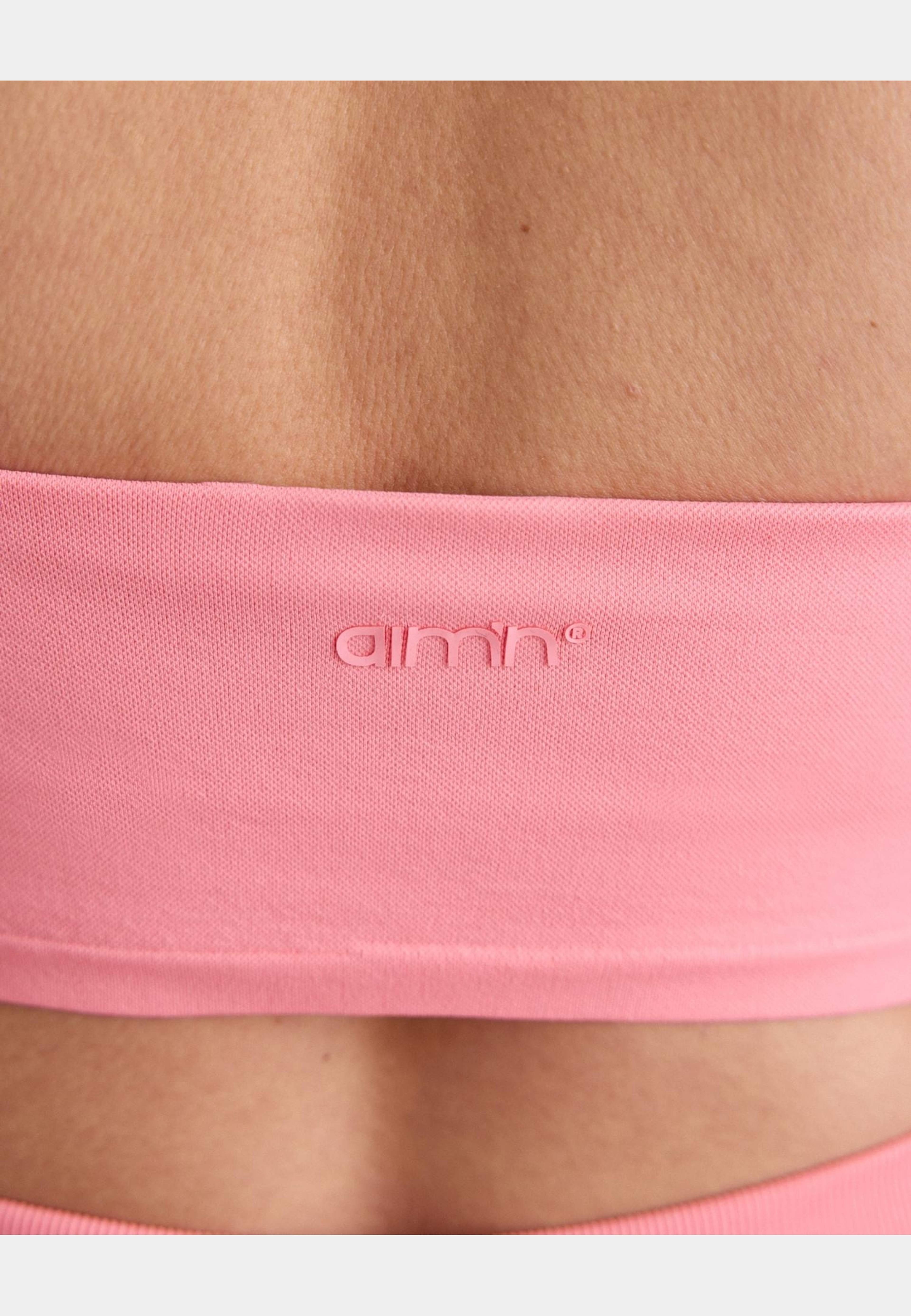 Shape Seamless Strap Bra, från aim'n, i färgen blush. Klicka för att öppna bilden i stort format