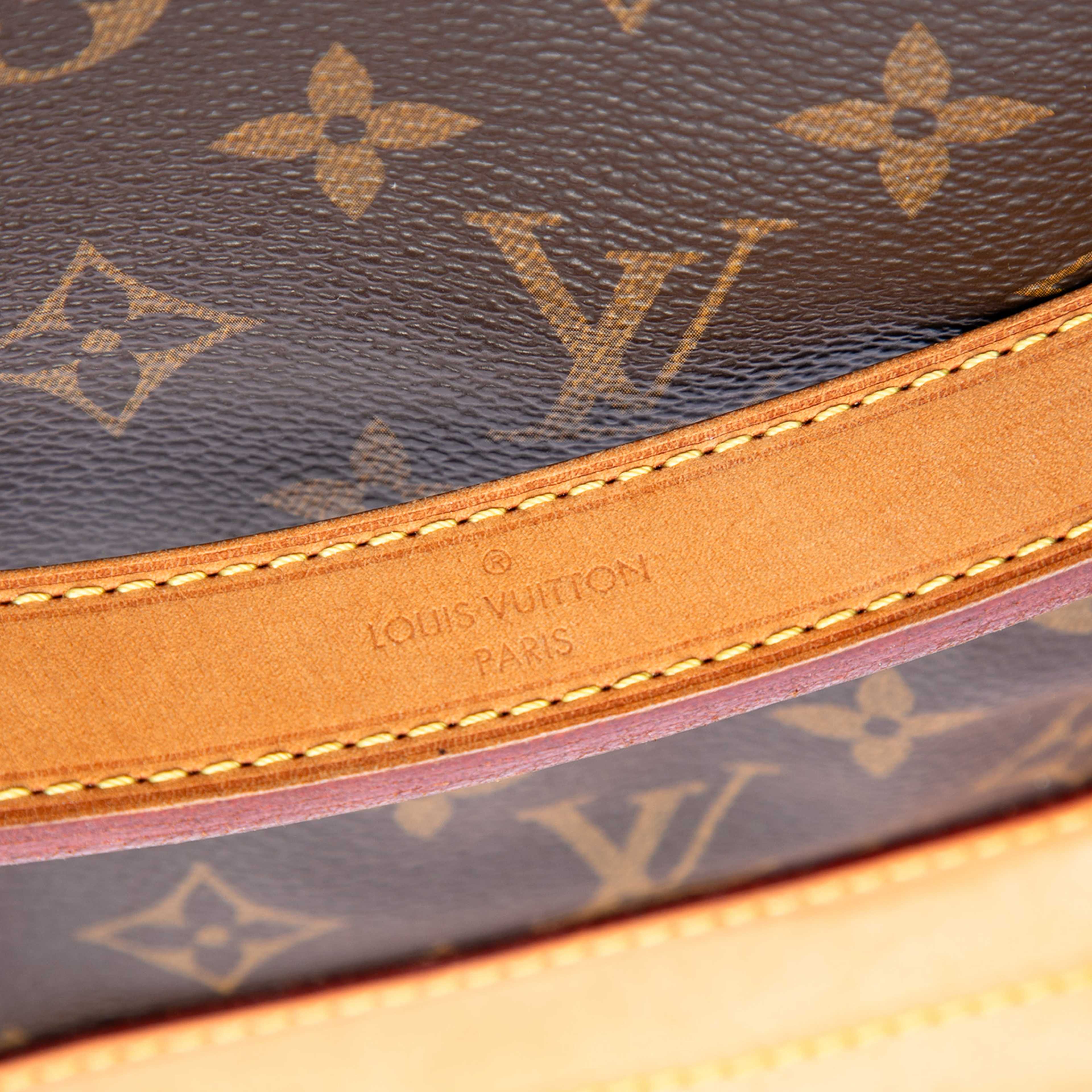 Louis Vuitton Monogram Noe Gm, från Luxclusif, i färgen brun. Klicka för att öppna bilden i stort format