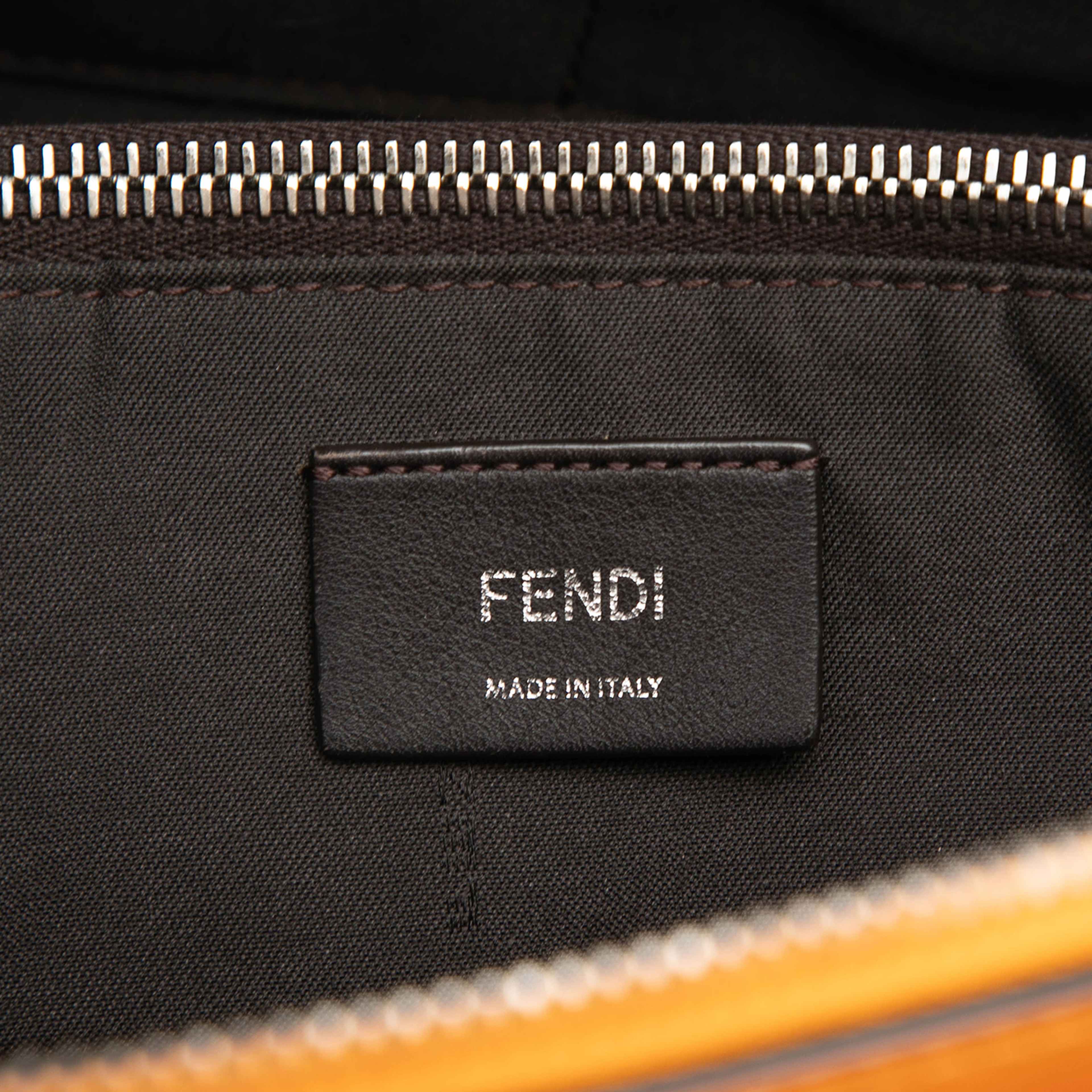 Fendi Medium Leather By The Way Satchel, från Luxclusif, i färgen orange. Klicka för att öppna bilden i stort format